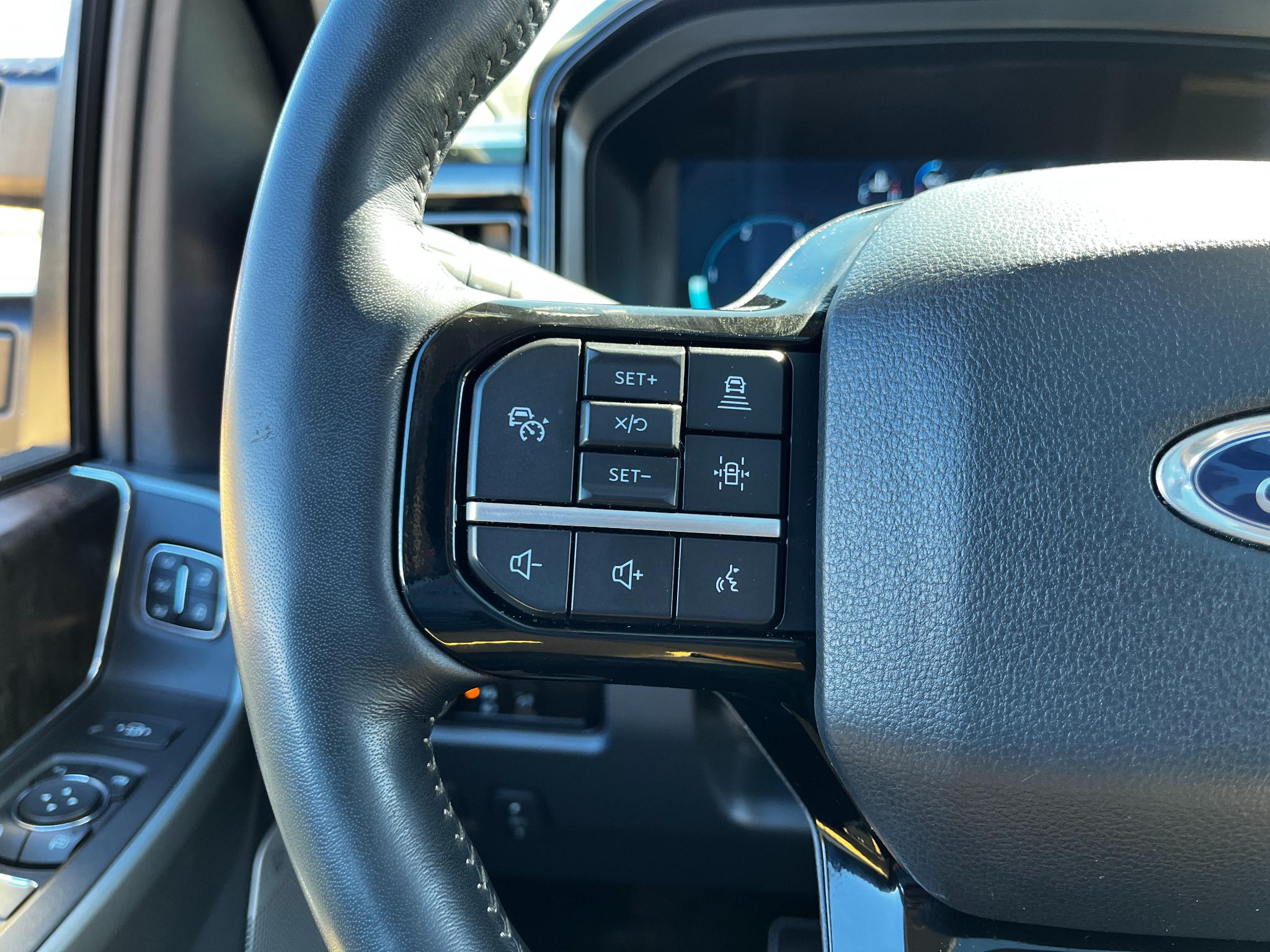 Ford Super Duty F-250 SRW  2024