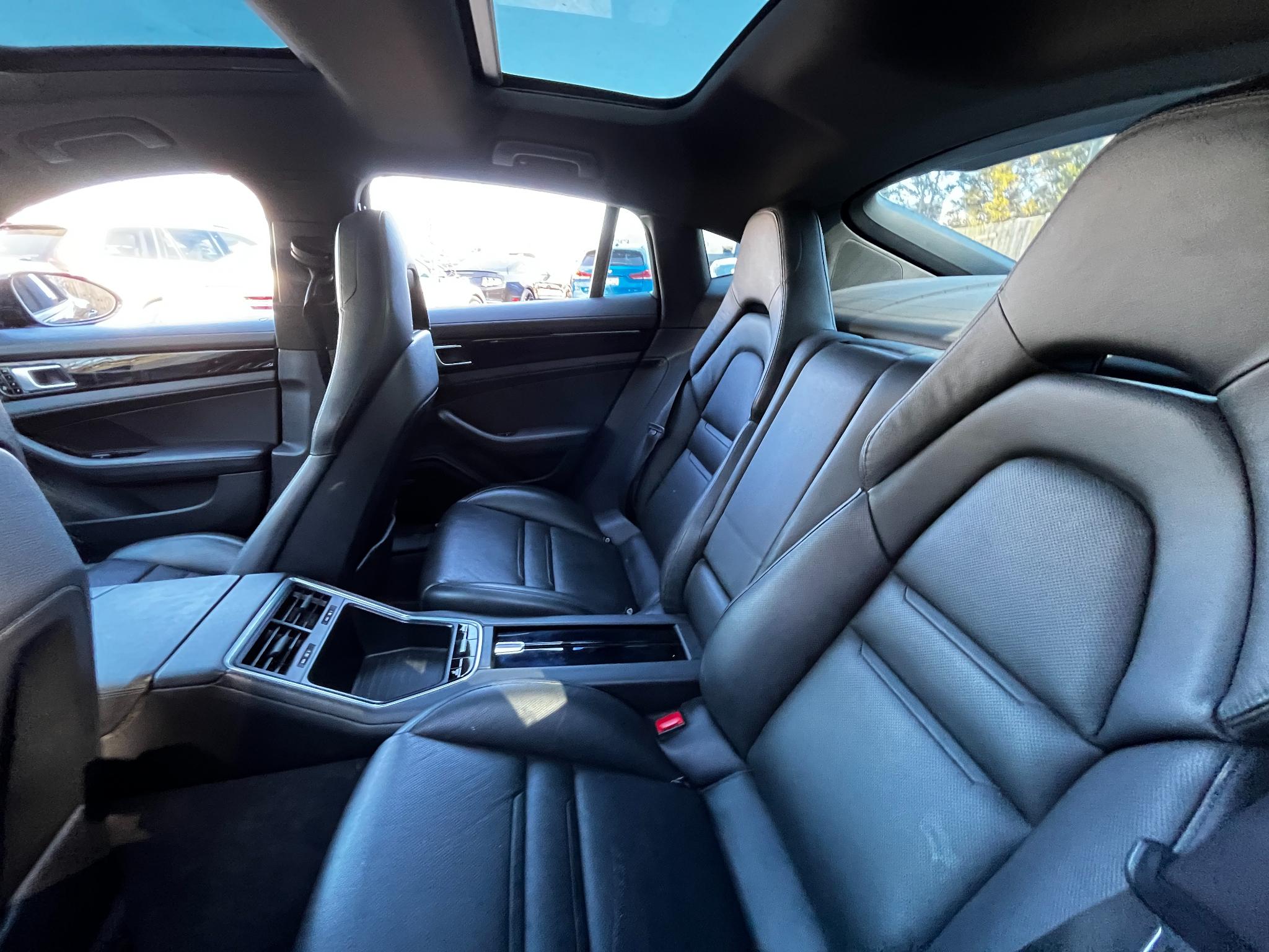 Porsche Panamera 4 2019