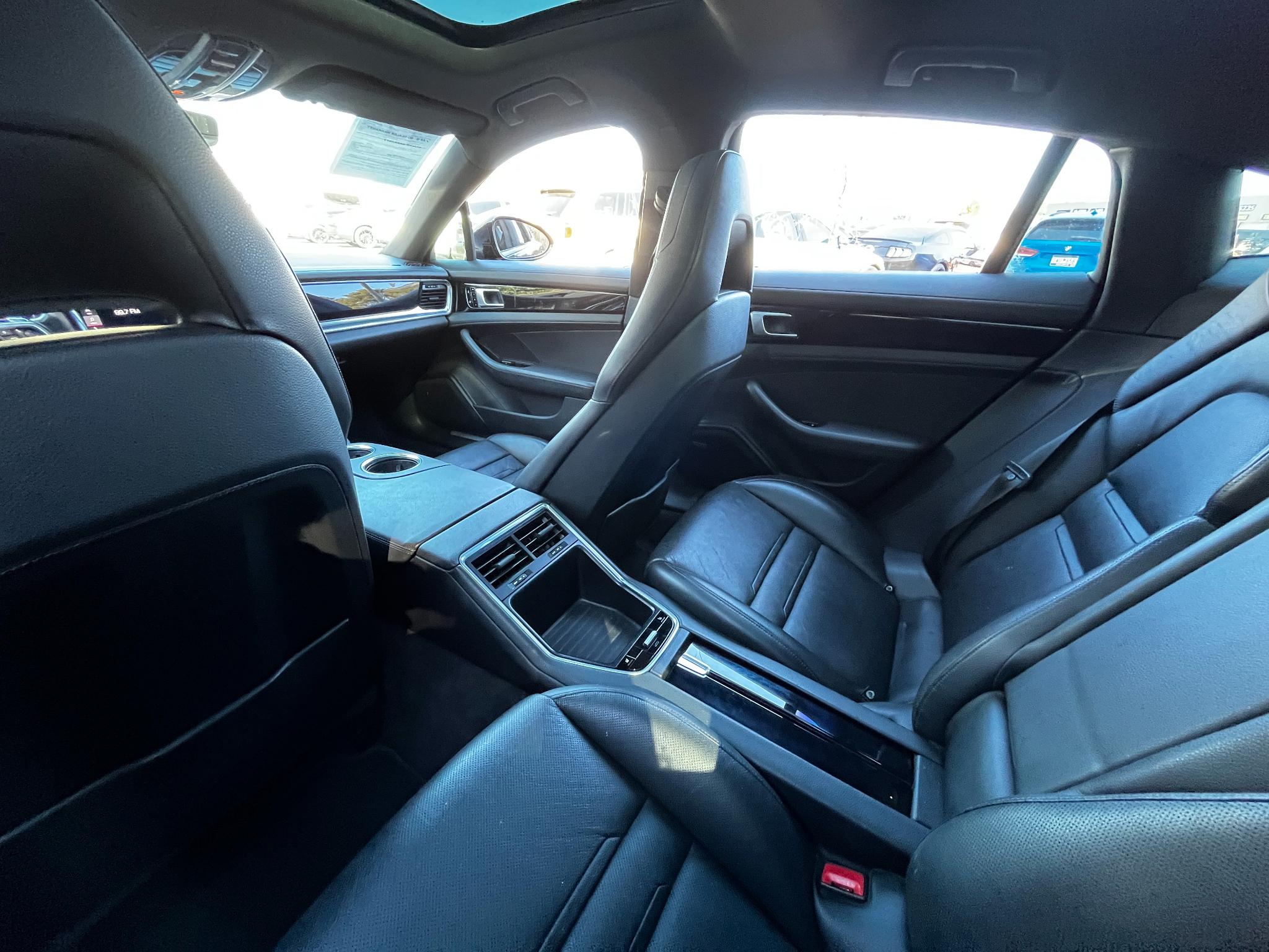 Porsche Panamera 4 2019