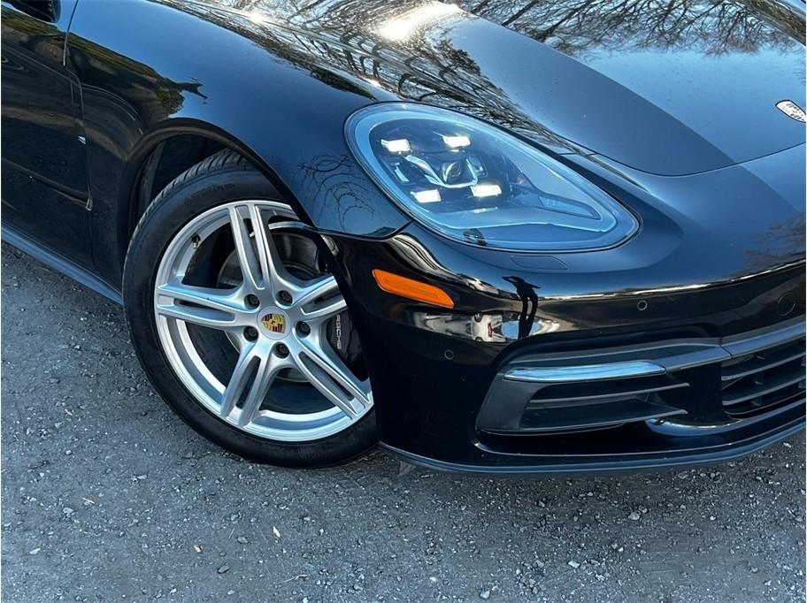 Porsche Panamera 4 2019