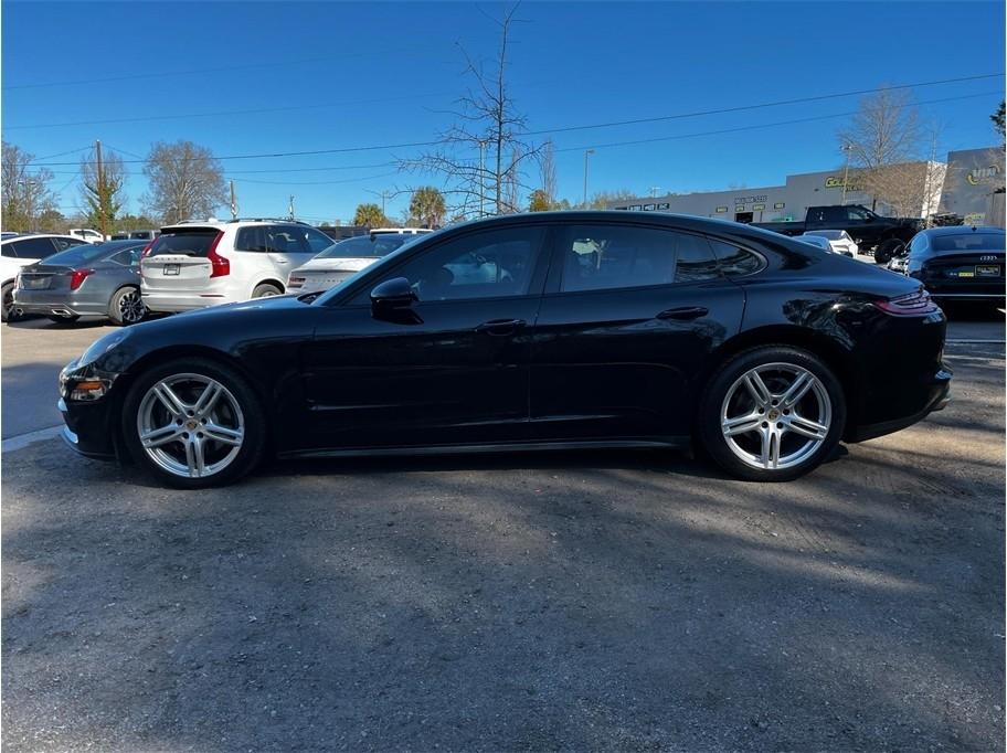 Porsche Panamera 4 2019