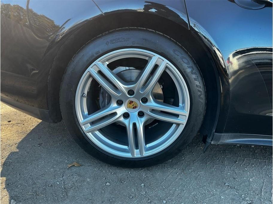 Porsche Panamera 4 2019