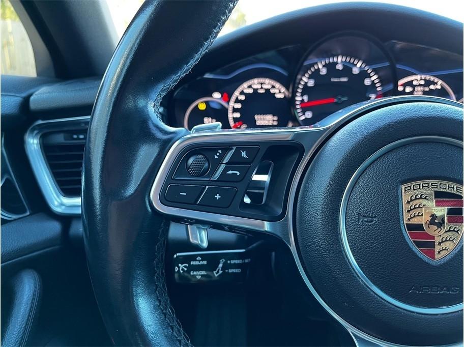 Porsche Panamera 4 2019