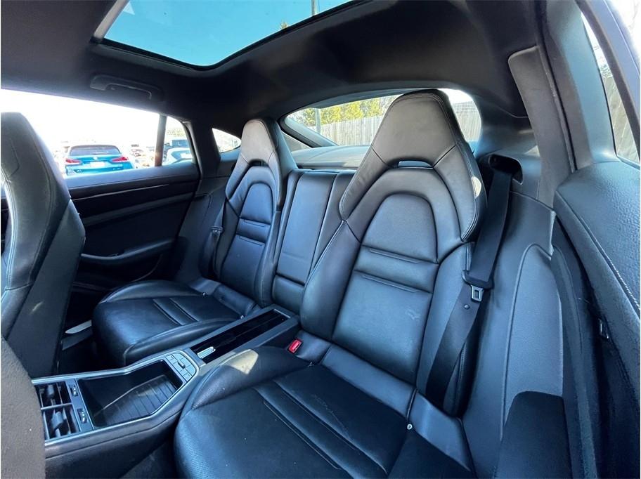 Porsche Panamera 4 2019