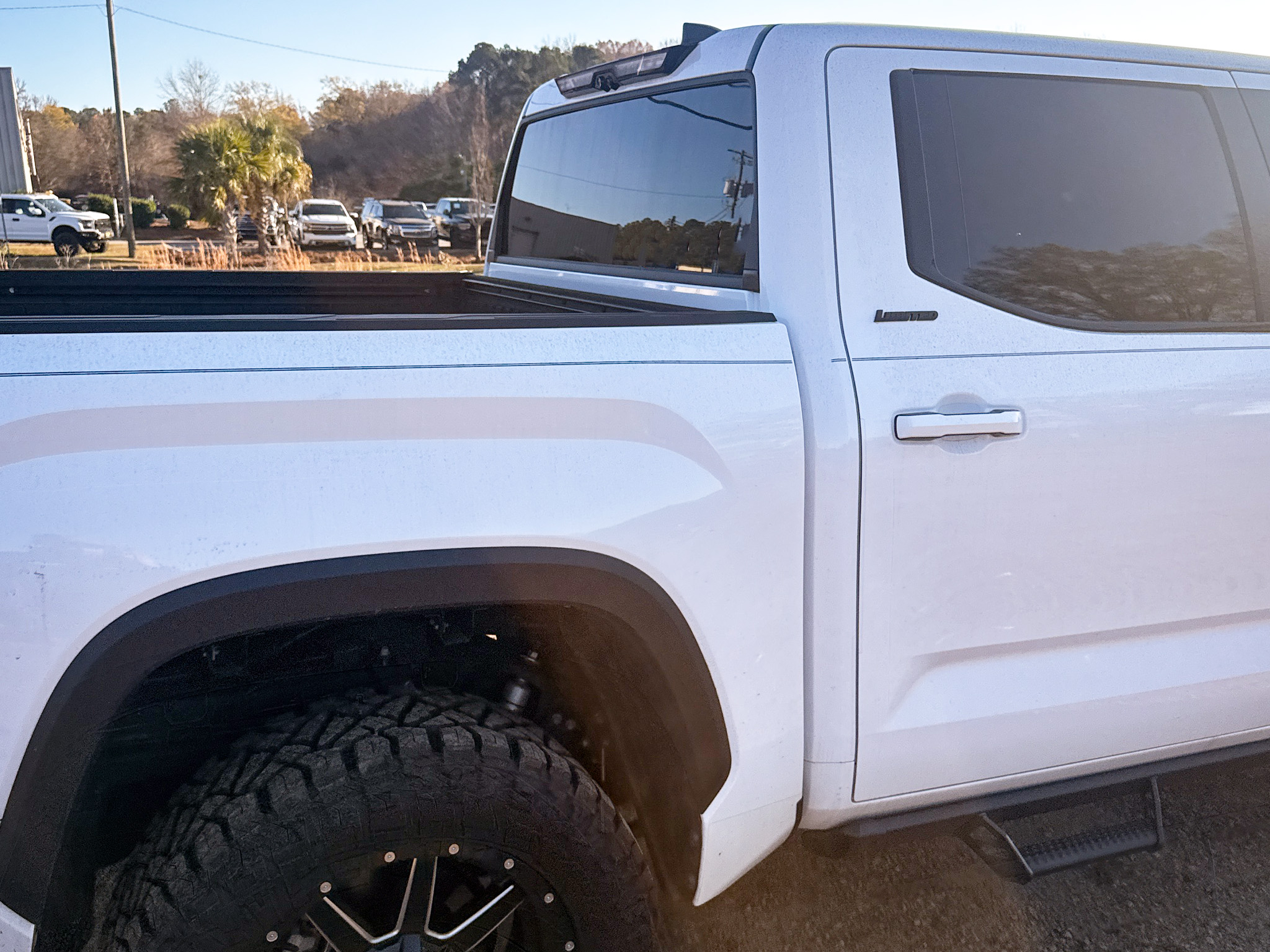 Toyota Tundra 4WD Limited Hybrid CrewMax 5.5' Bed (Natl) 2025