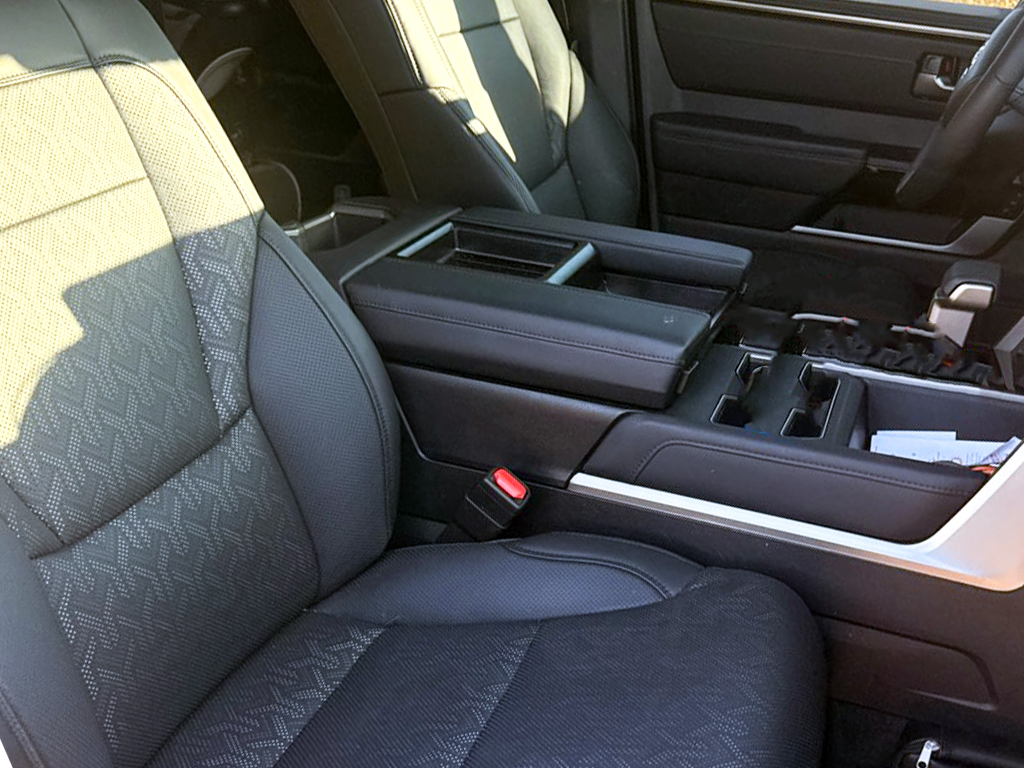 Toyota Tundra 4WD Limited Hybrid CrewMax 5.5' Bed (Natl) 2025