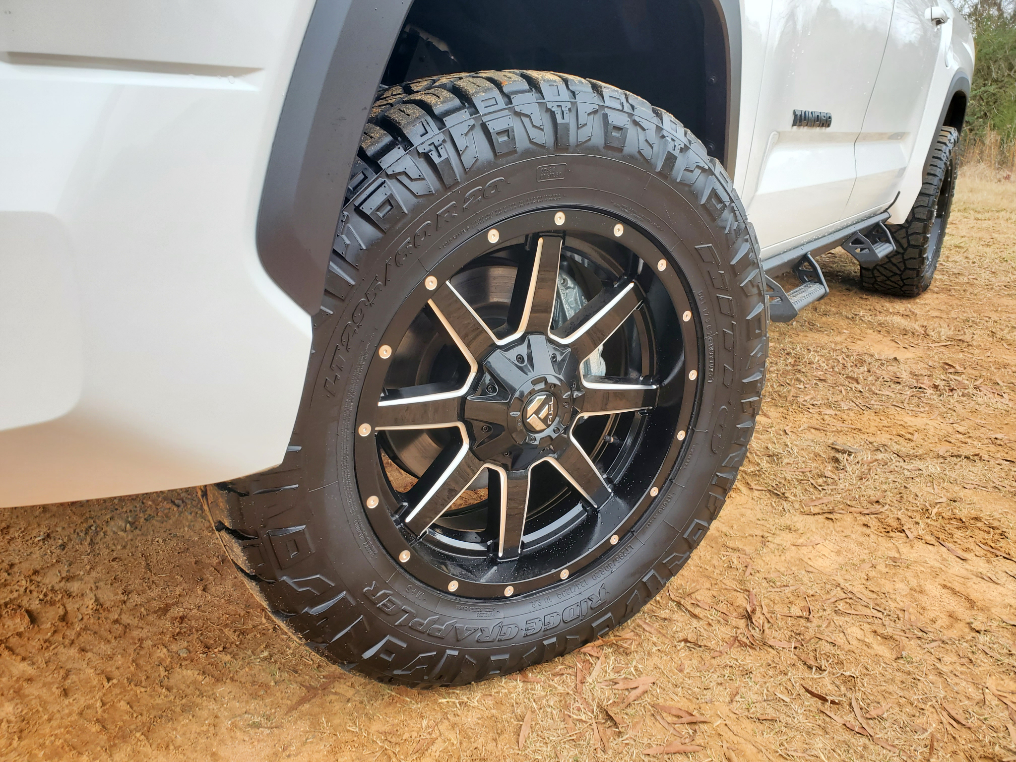 Toyota Tundra 4WD  2025