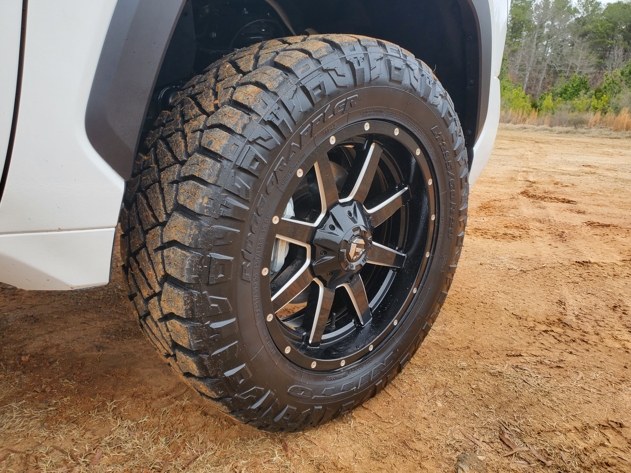 Toyota Tundra 4WD  2025