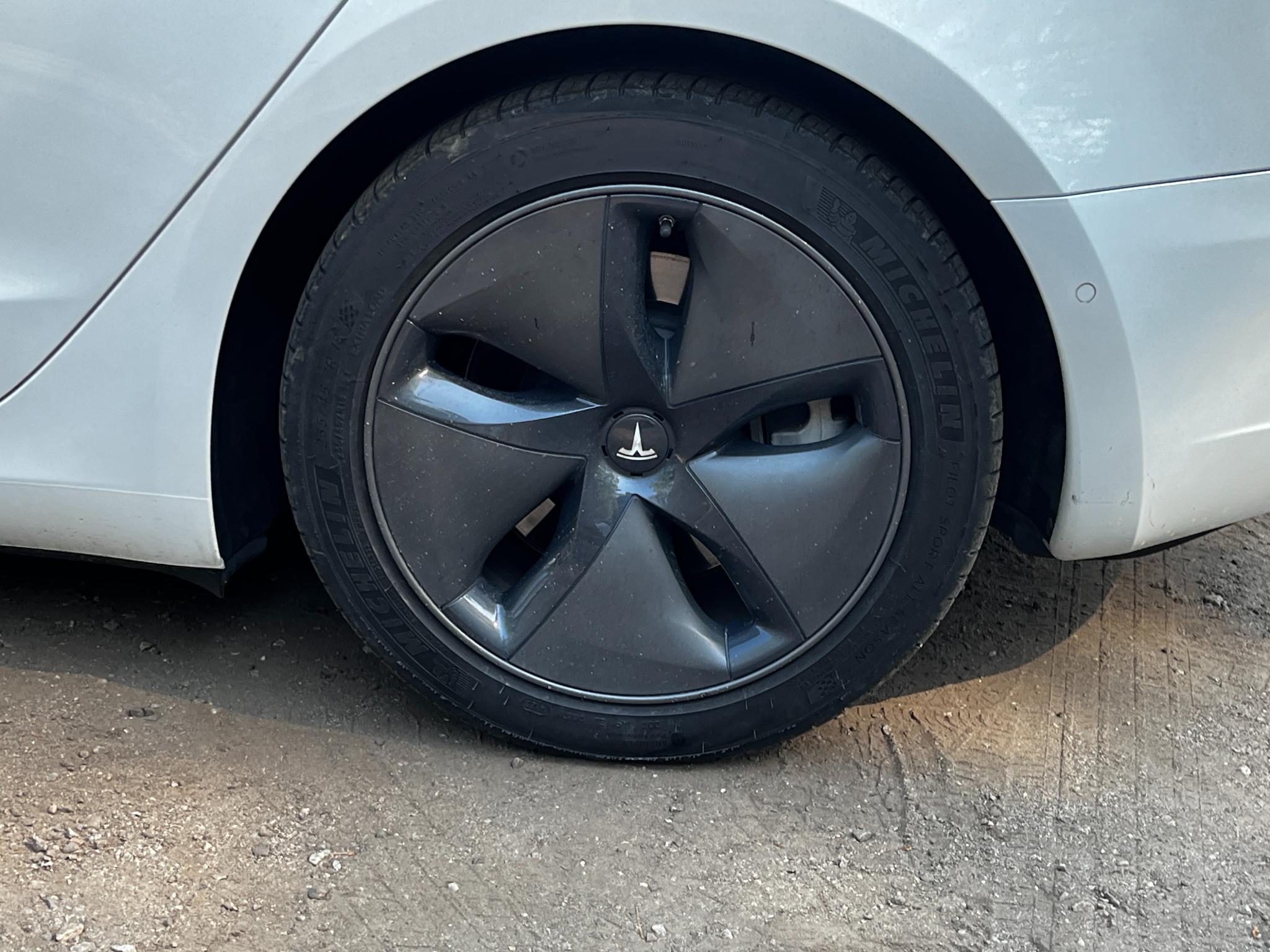 Tesla Model 3 Long Range AWD 2020