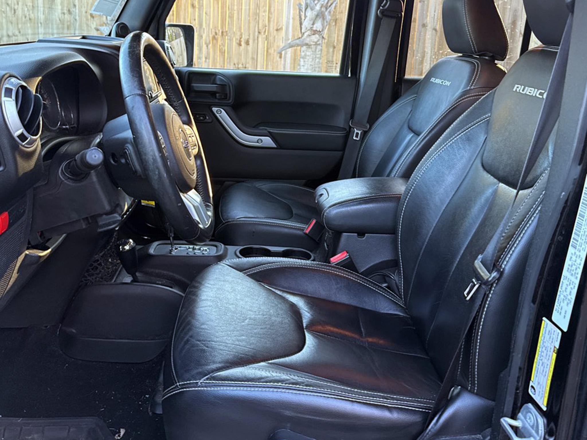 Jeep Wrangler Unlimited 4WD 4dr Rubicon X 2014