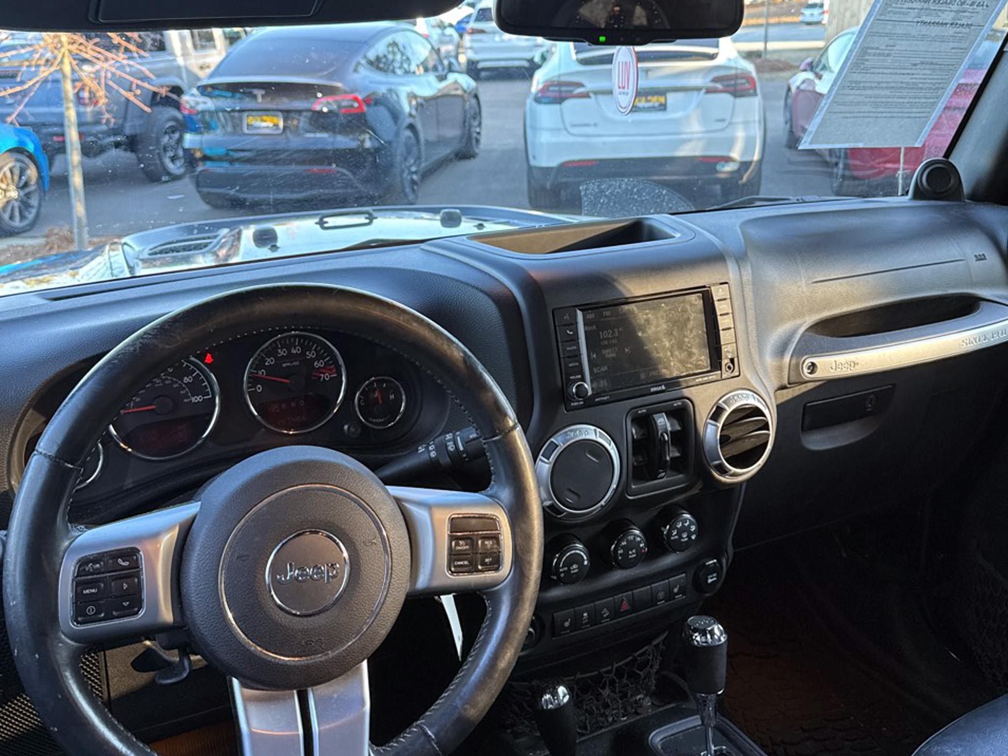 Jeep Wrangler Unlimited 4WD 4dr Rubicon X 2014