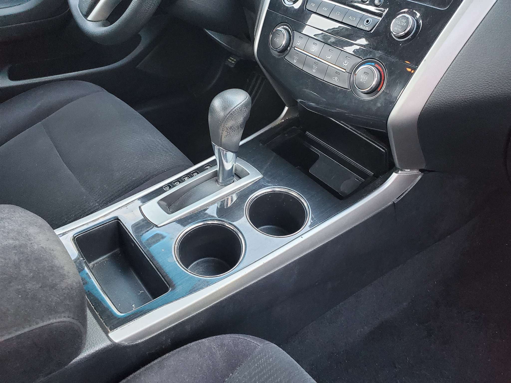 Nissan Altima 4dr Sdn I4 2.5 S 2013