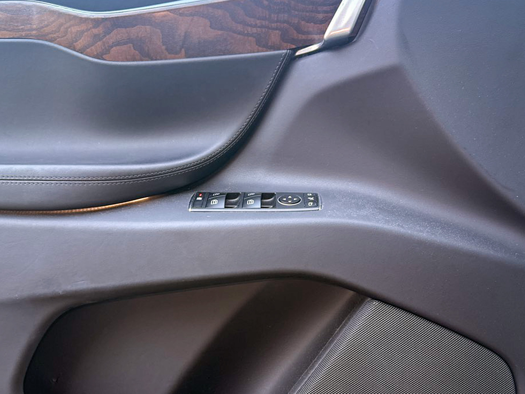 Tesla Model X 75D AWD 2019