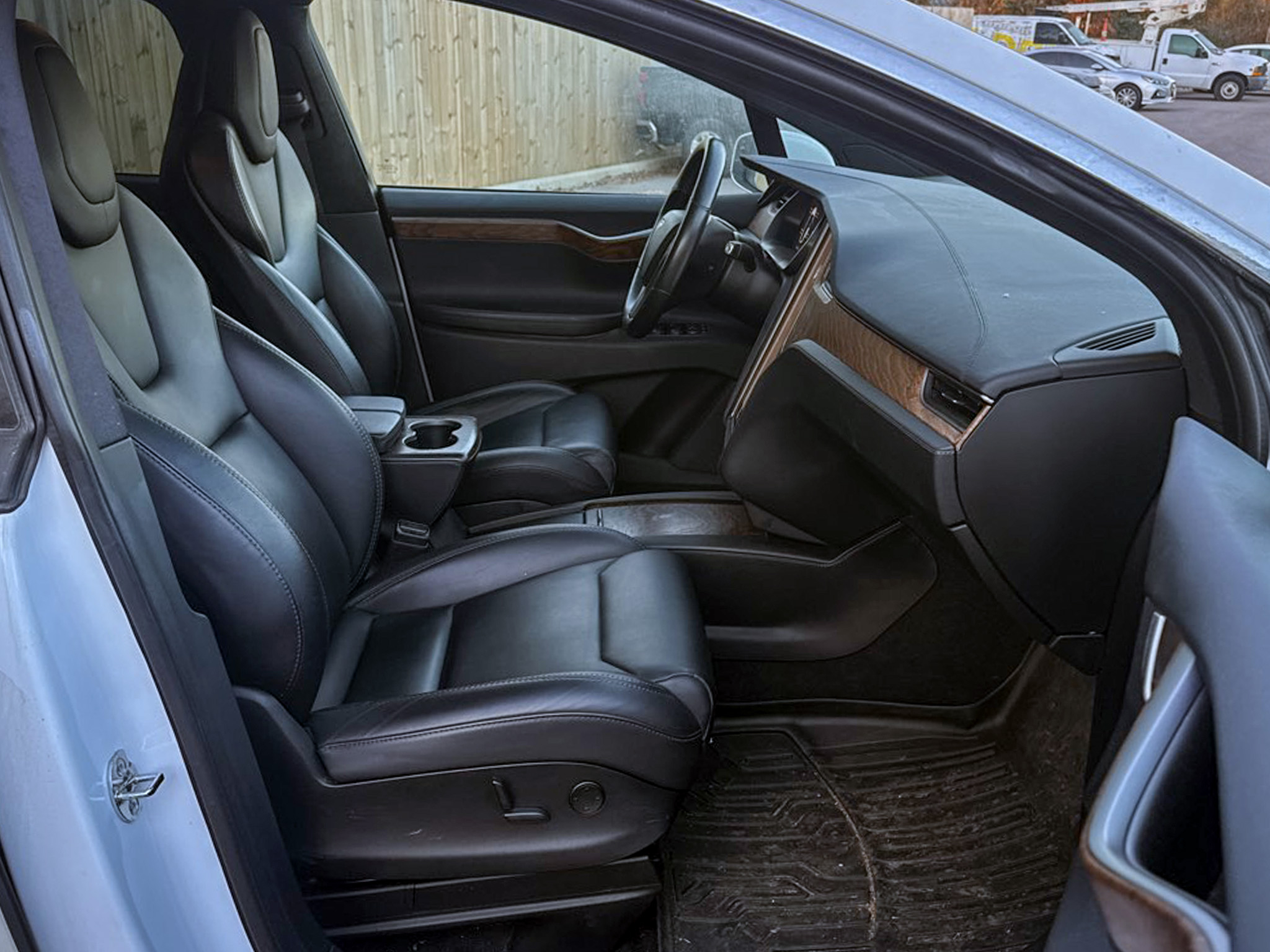 Tesla Model X 75D AWD 2019