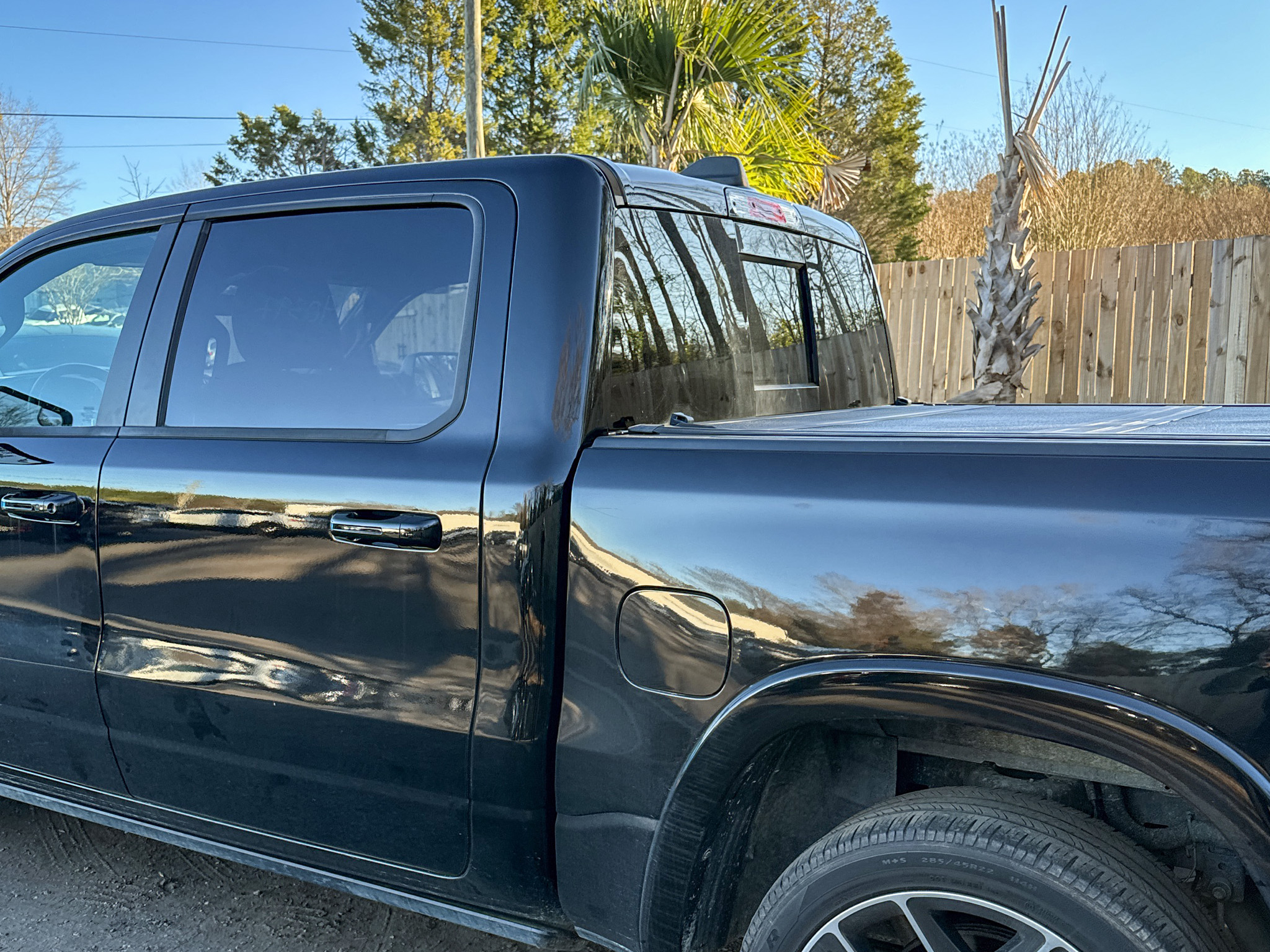 RAM 1500 Laramie 4x4 Crew Cab 5'7" Box 2019