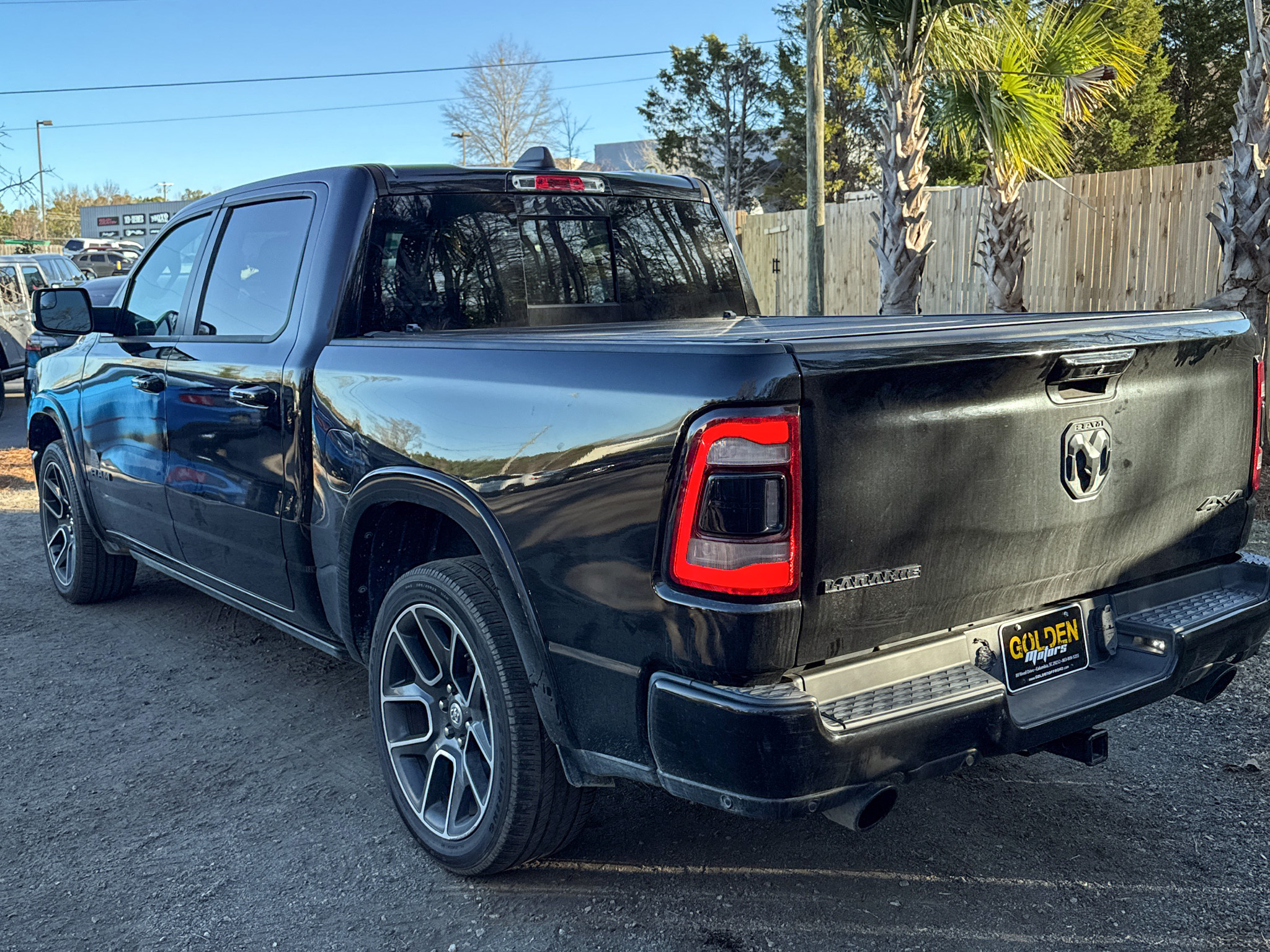 RAM 1500 Laramie 4x4 Crew Cab 5'7" Box 2019