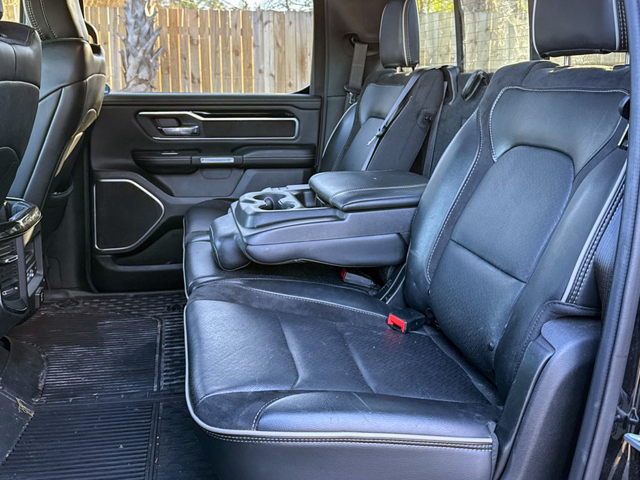 RAM 1500 Laramie 4x4 Crew Cab 5'7" Box 2019