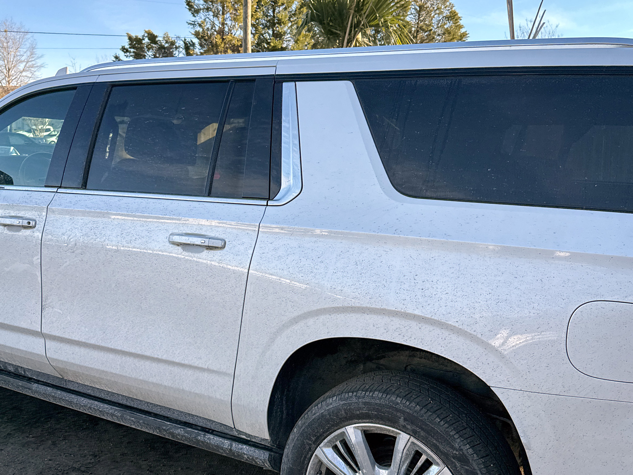 Chevrolet Suburban 4WD 4dr High Country 2021