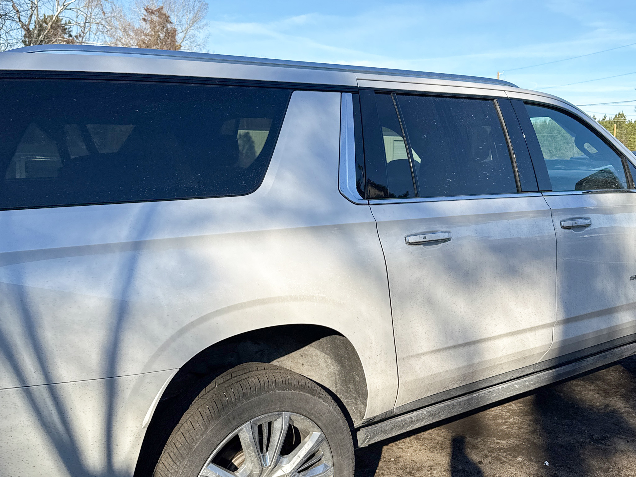 Chevrolet Suburban 4WD 4dr High Country 2021