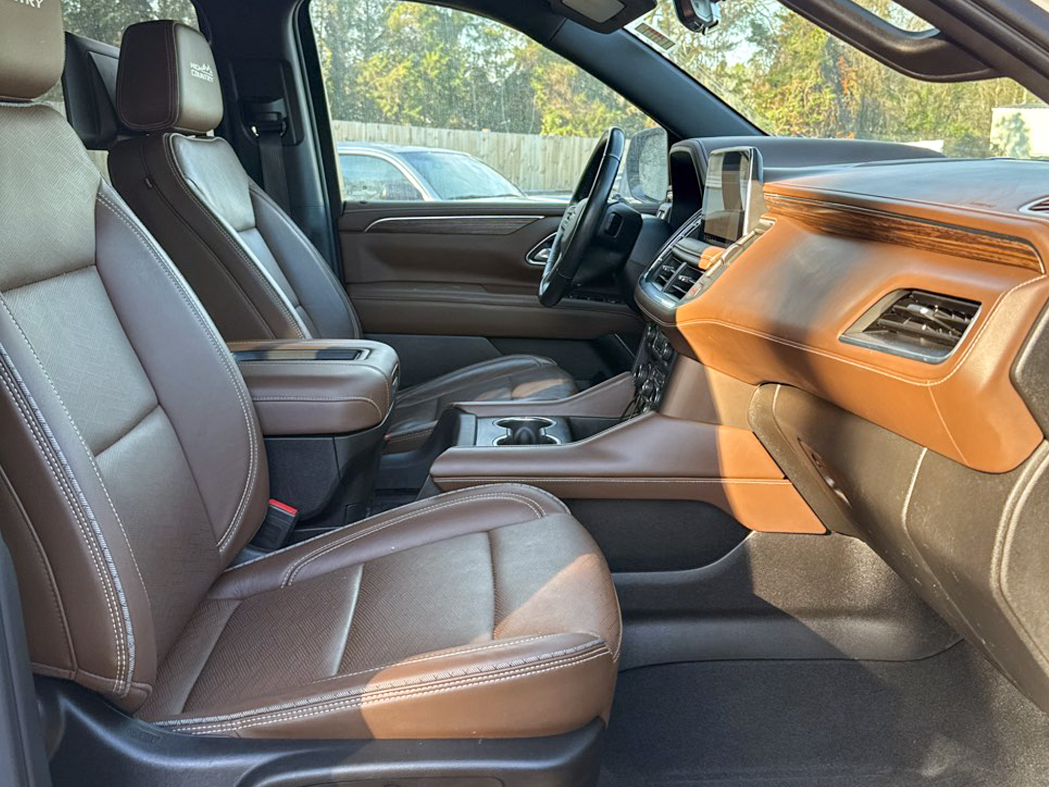 Chevrolet Suburban 4WD 4dr High Country 2021