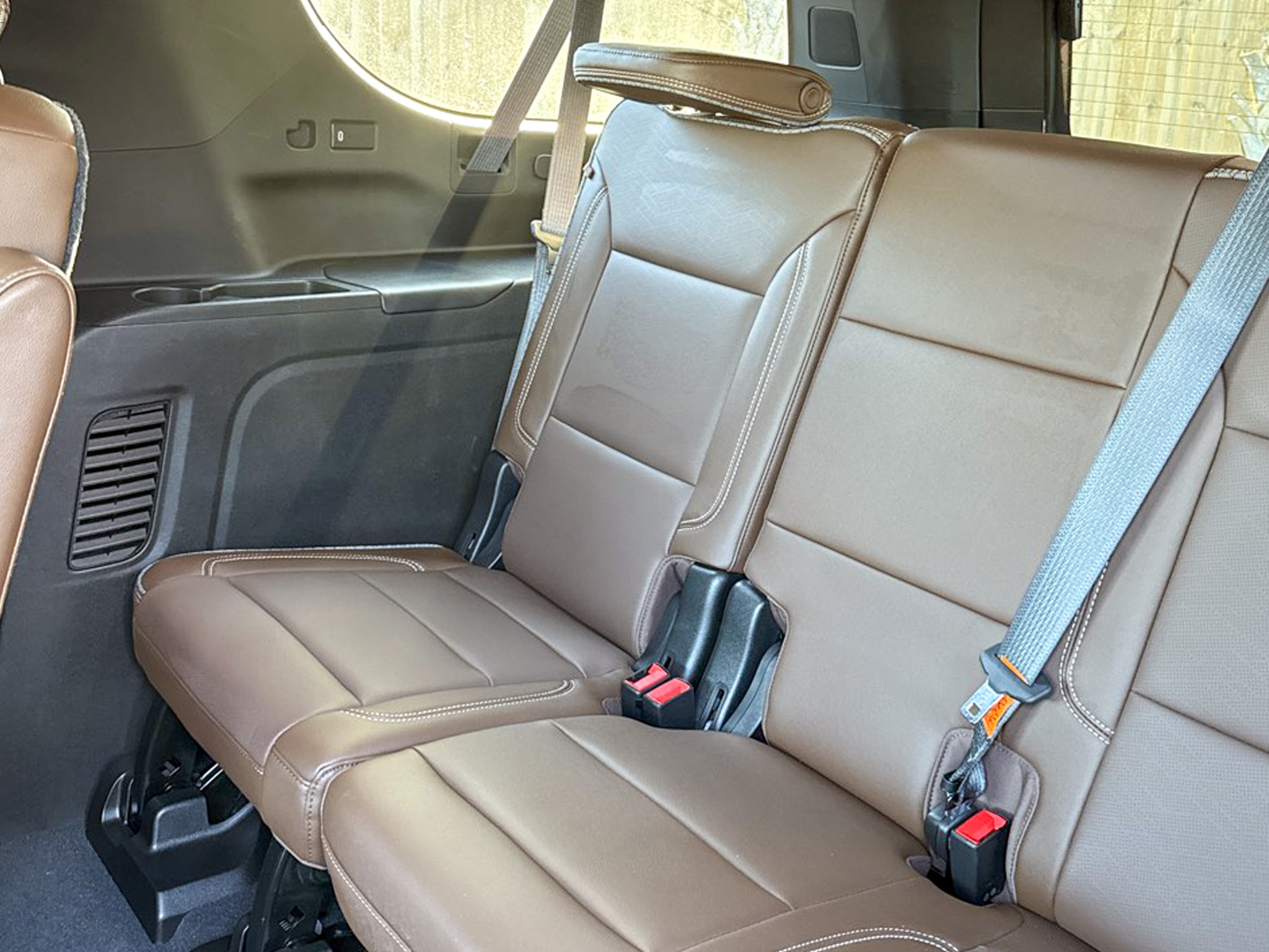 Chevrolet Suburban 4WD 4dr High Country 2021