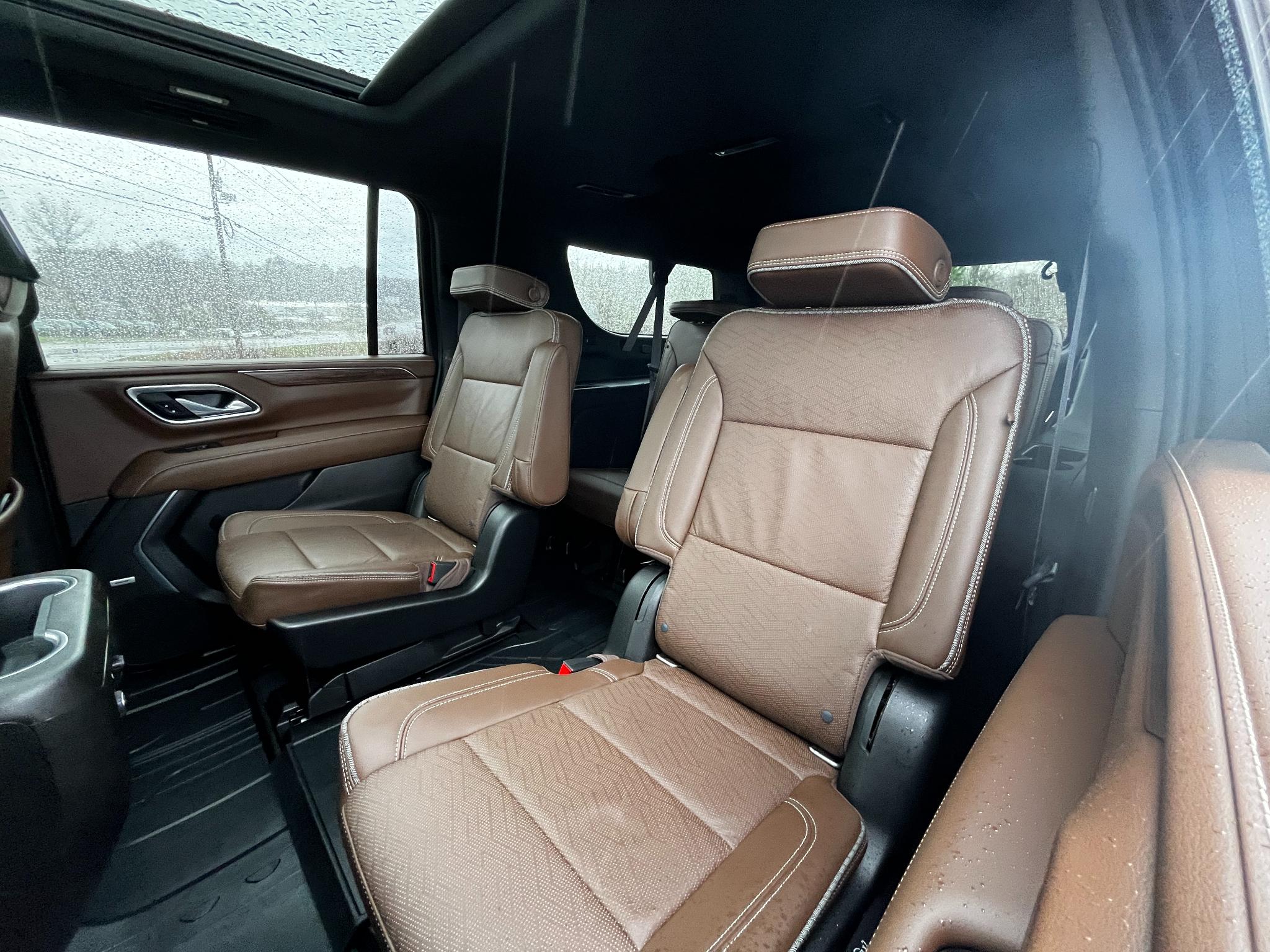 Chevrolet Suburban 4WD 4dr High Country 2021