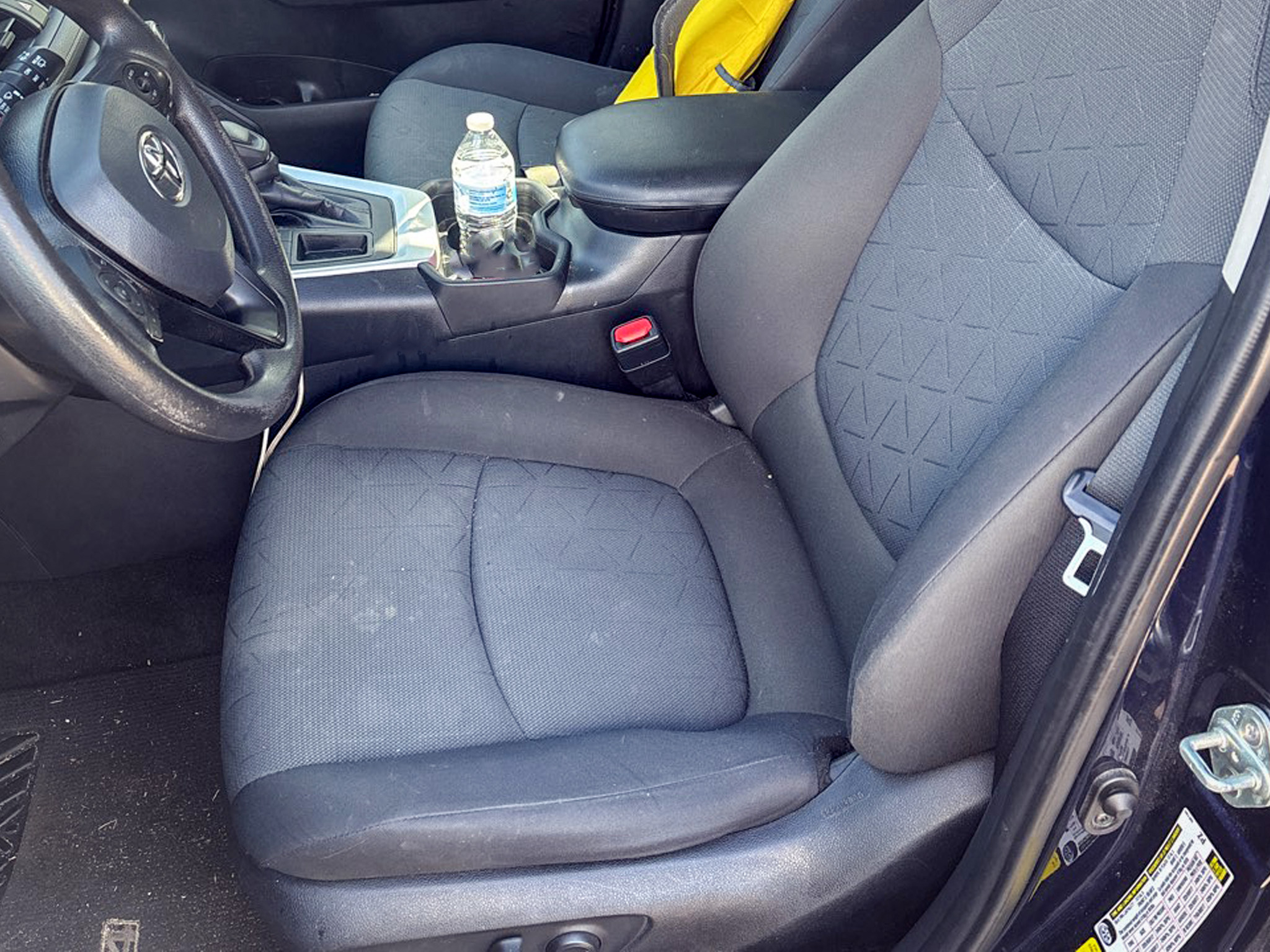 Toyota RAV4 XLE 2021