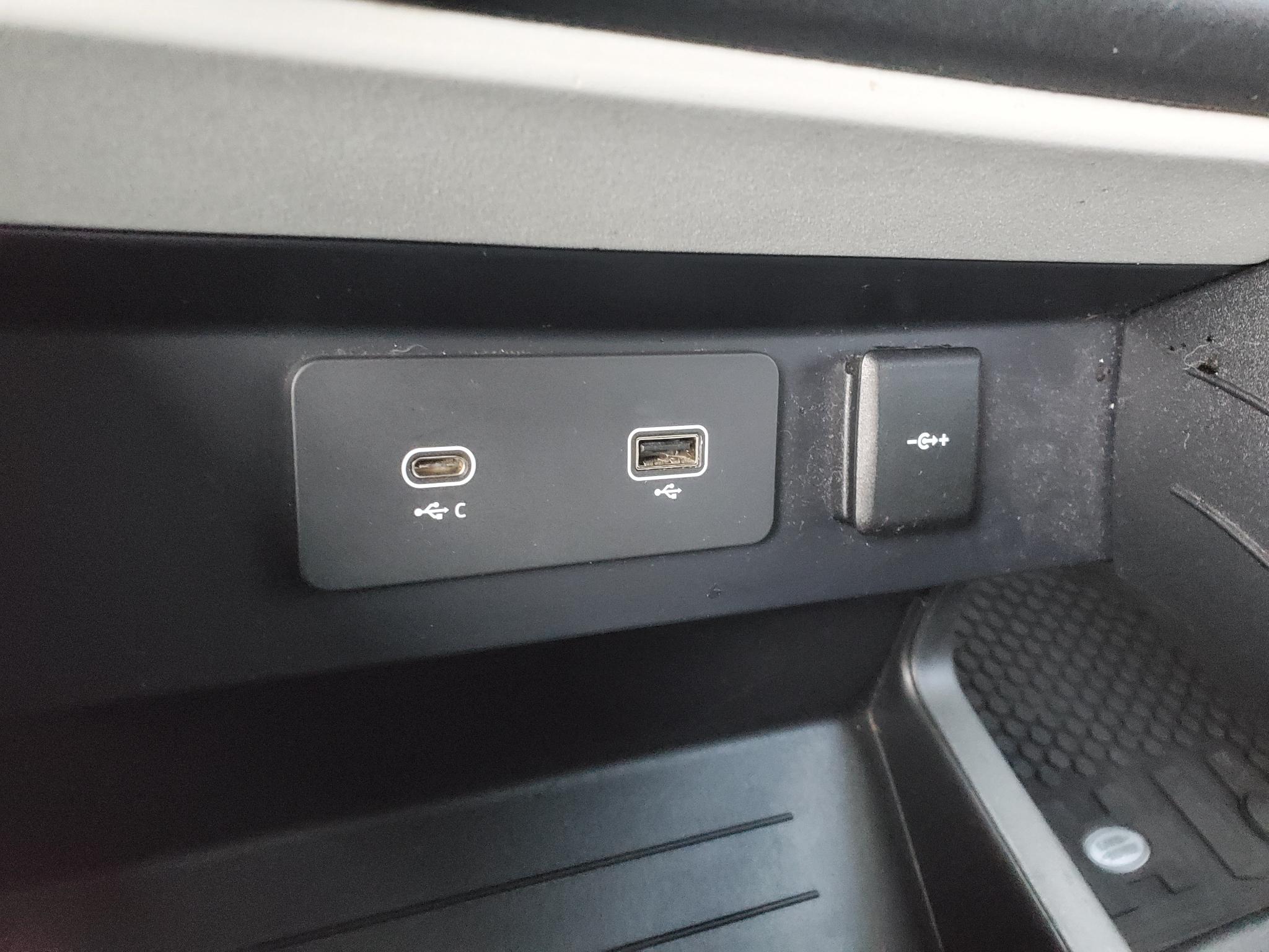 Land Rover Defender 110 SE AWD 2020