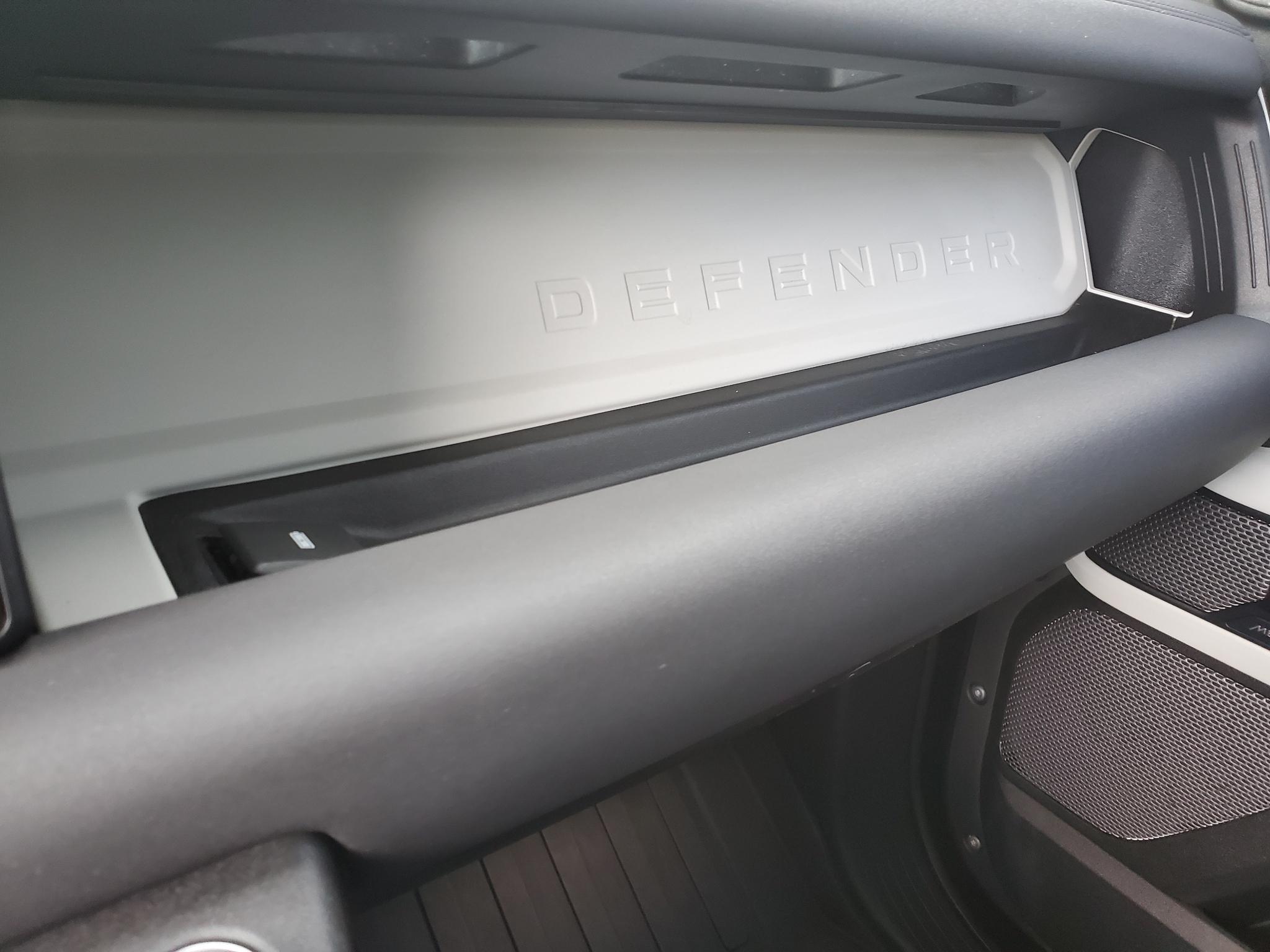 Land Rover Defender 110 SE AWD 2020