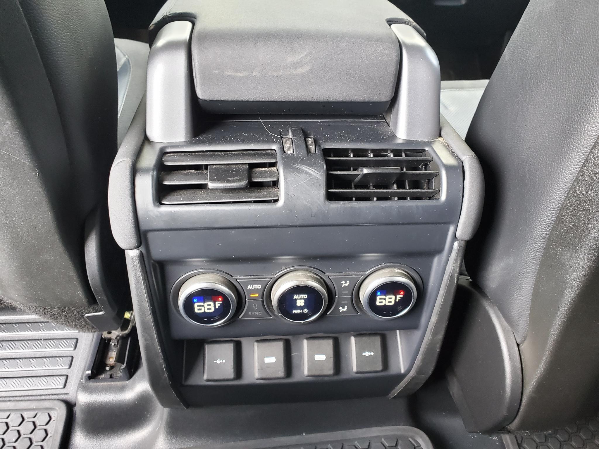 Land Rover Defender 110 SE AWD 2020