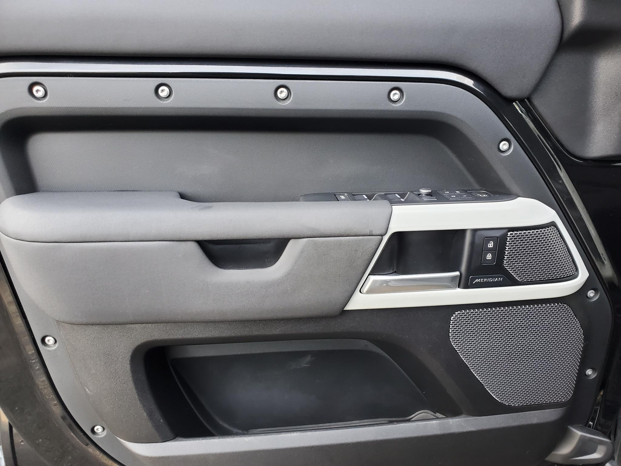 Land Rover Defender 110 SE AWD 2020