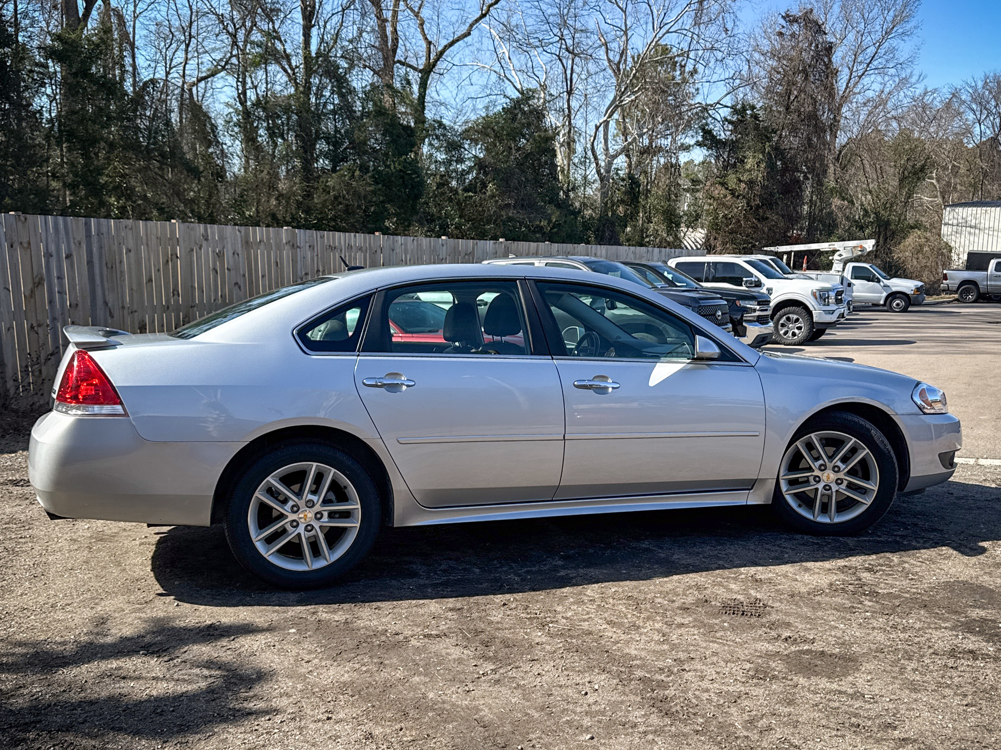 Chevrolet Impala 4dr Sdn LTZ 2010