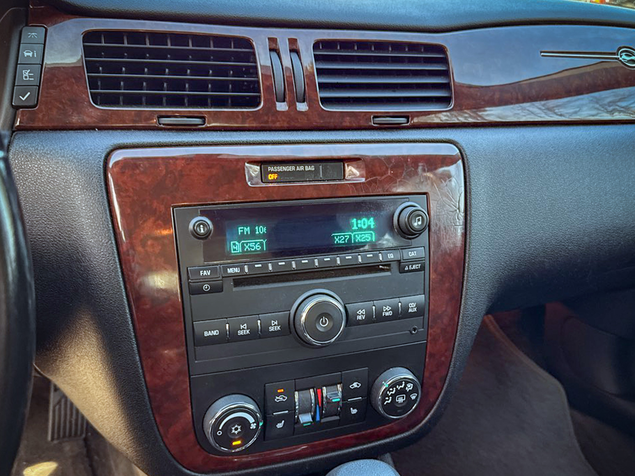 Chevrolet Impala 4dr Sdn LTZ 2010