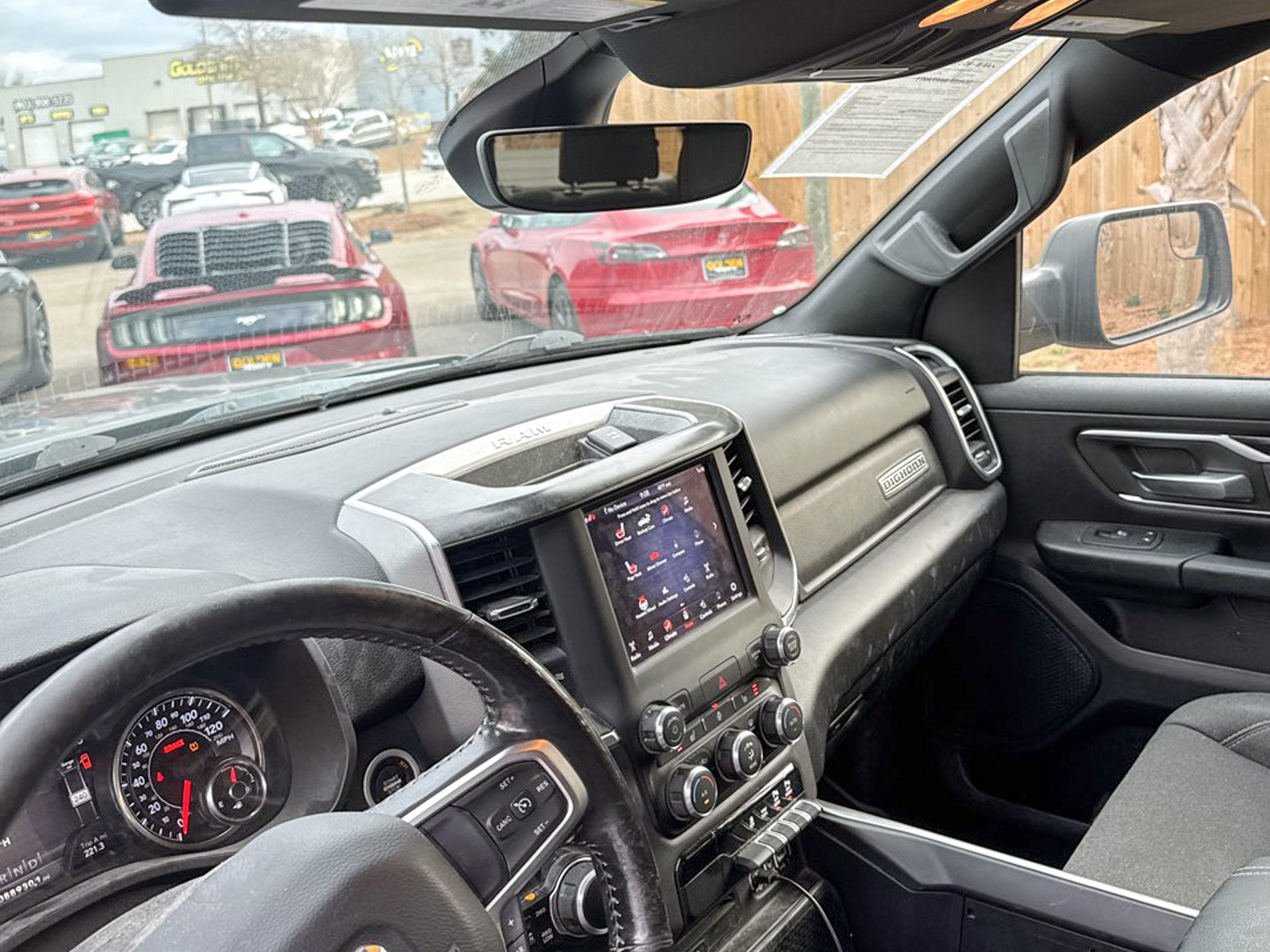 RAM 1500 Big Horn/Lone Star 4x4 Crew Cab 5'7" Box 2019