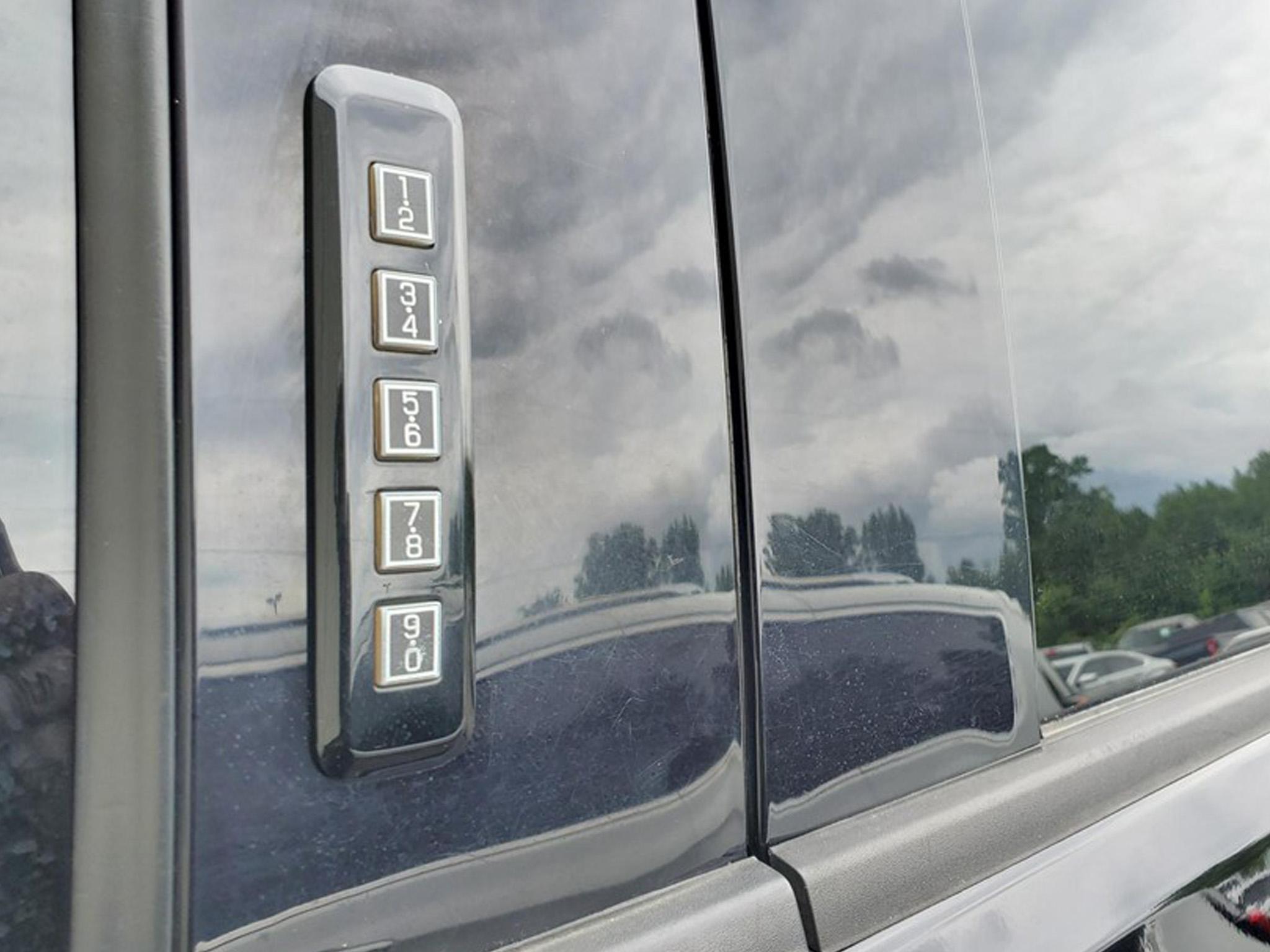 Ford F-150  2021