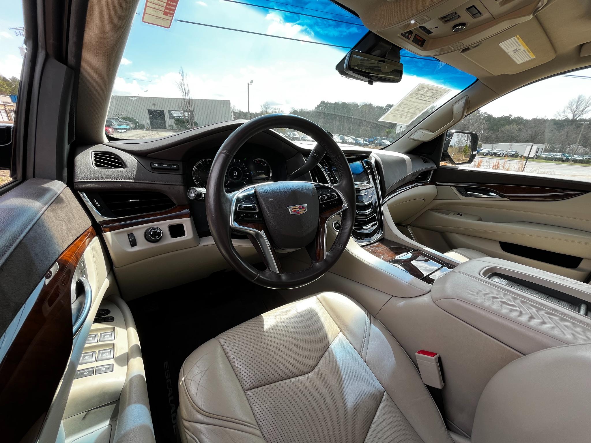 Cadillac Escalade Luxury 2017