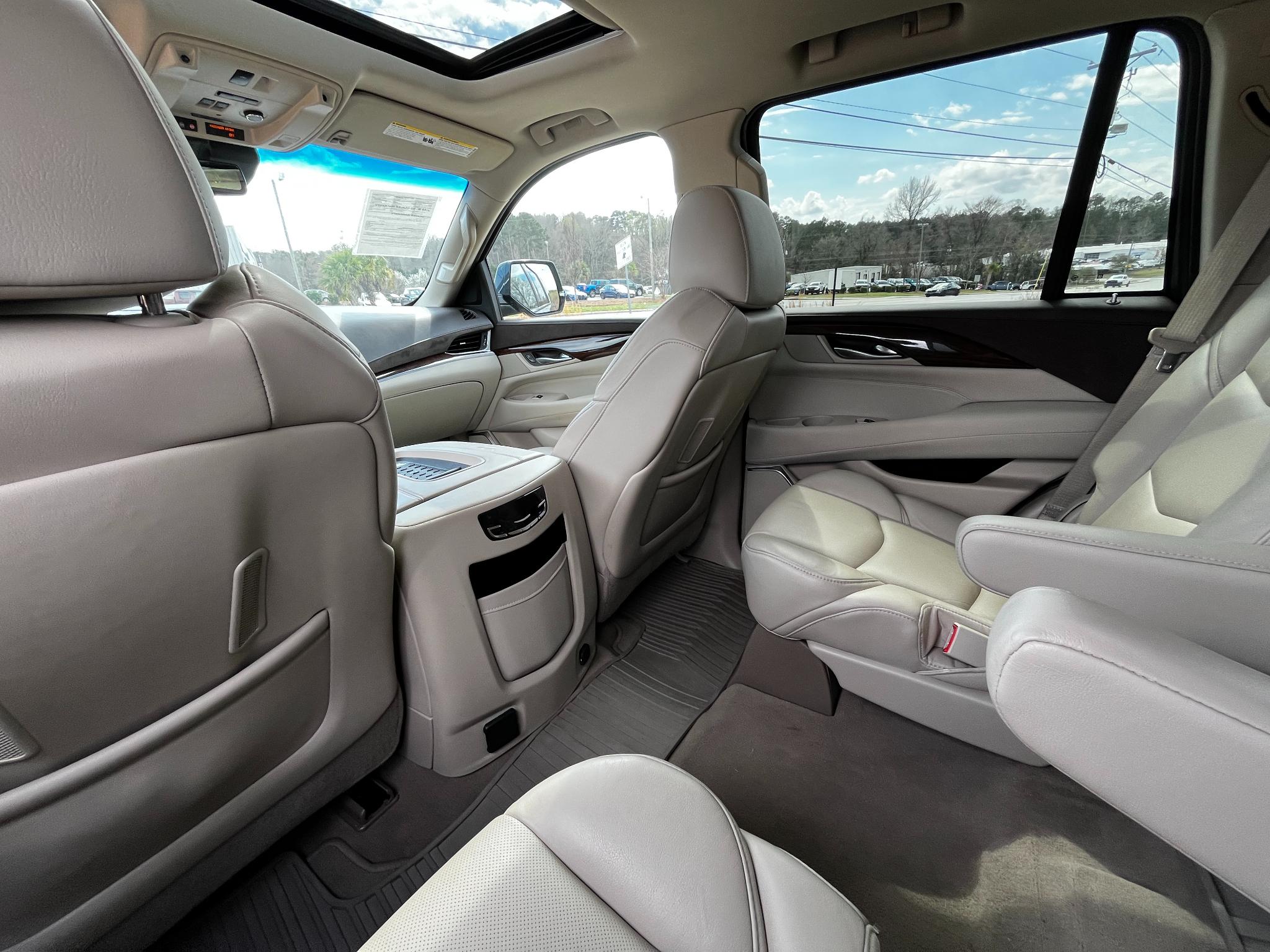 Cadillac Escalade Luxury 2017