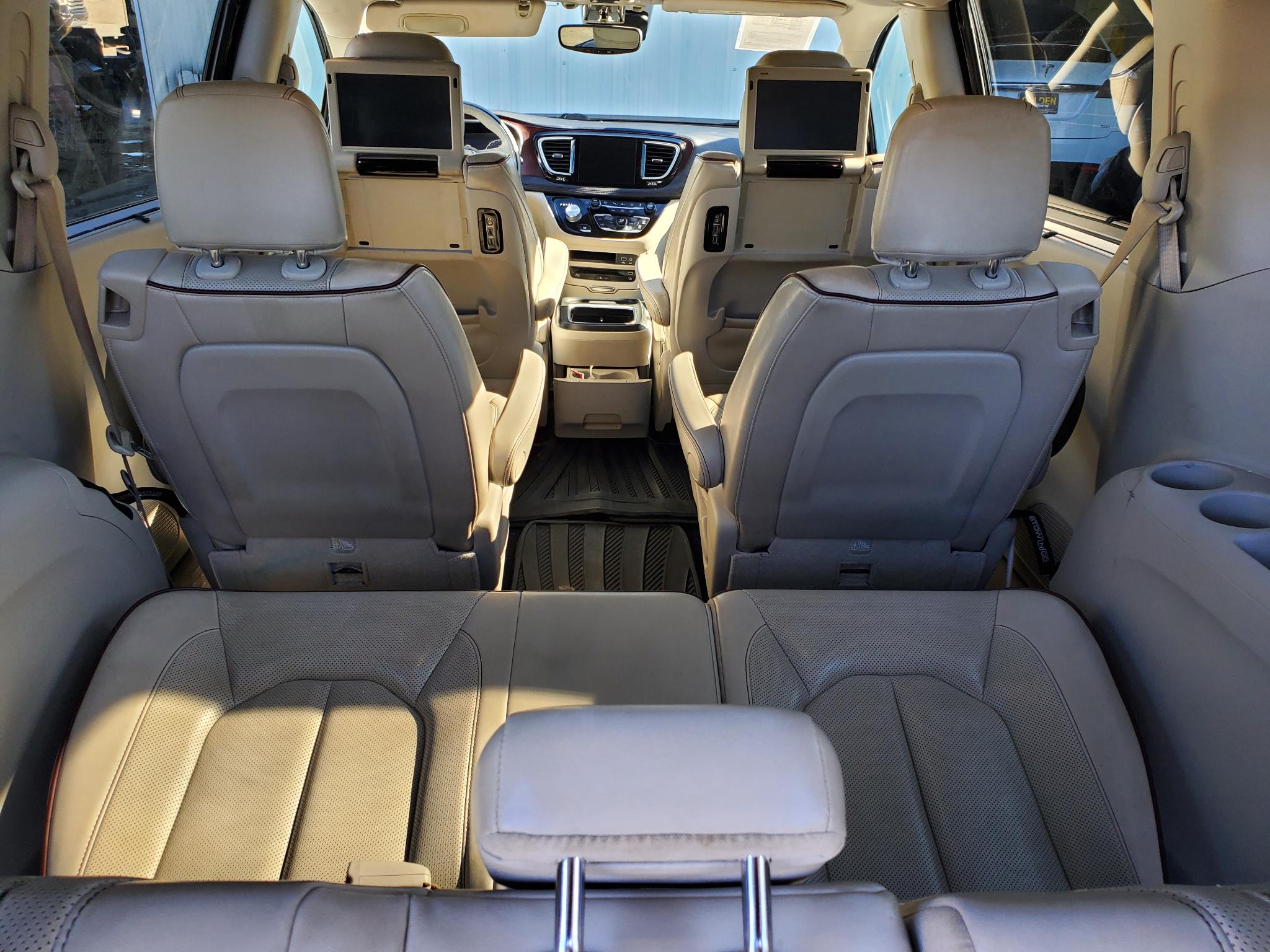 Chrysler Pacifica Limited 2018