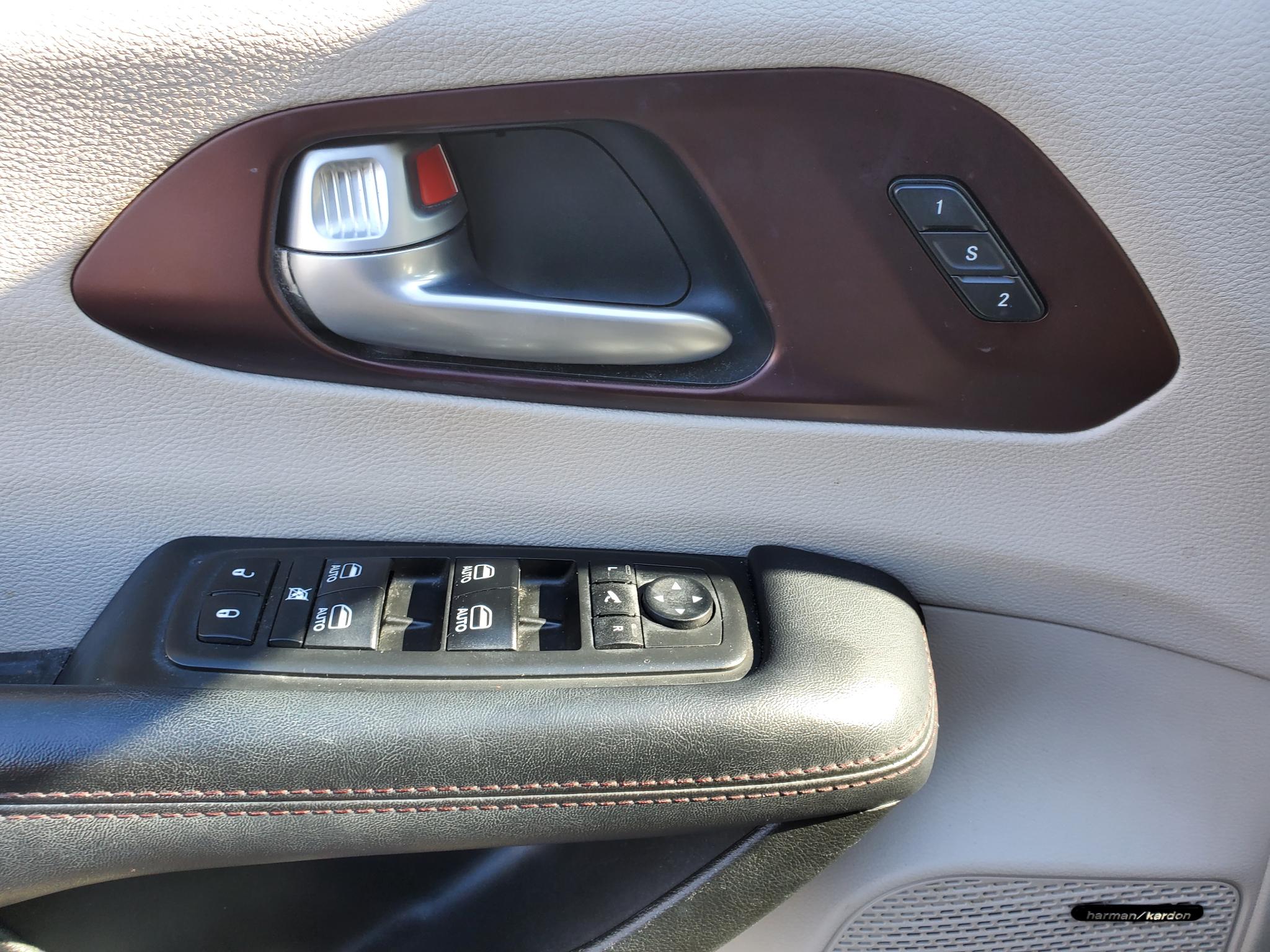 Chrysler Pacifica Limited 2018