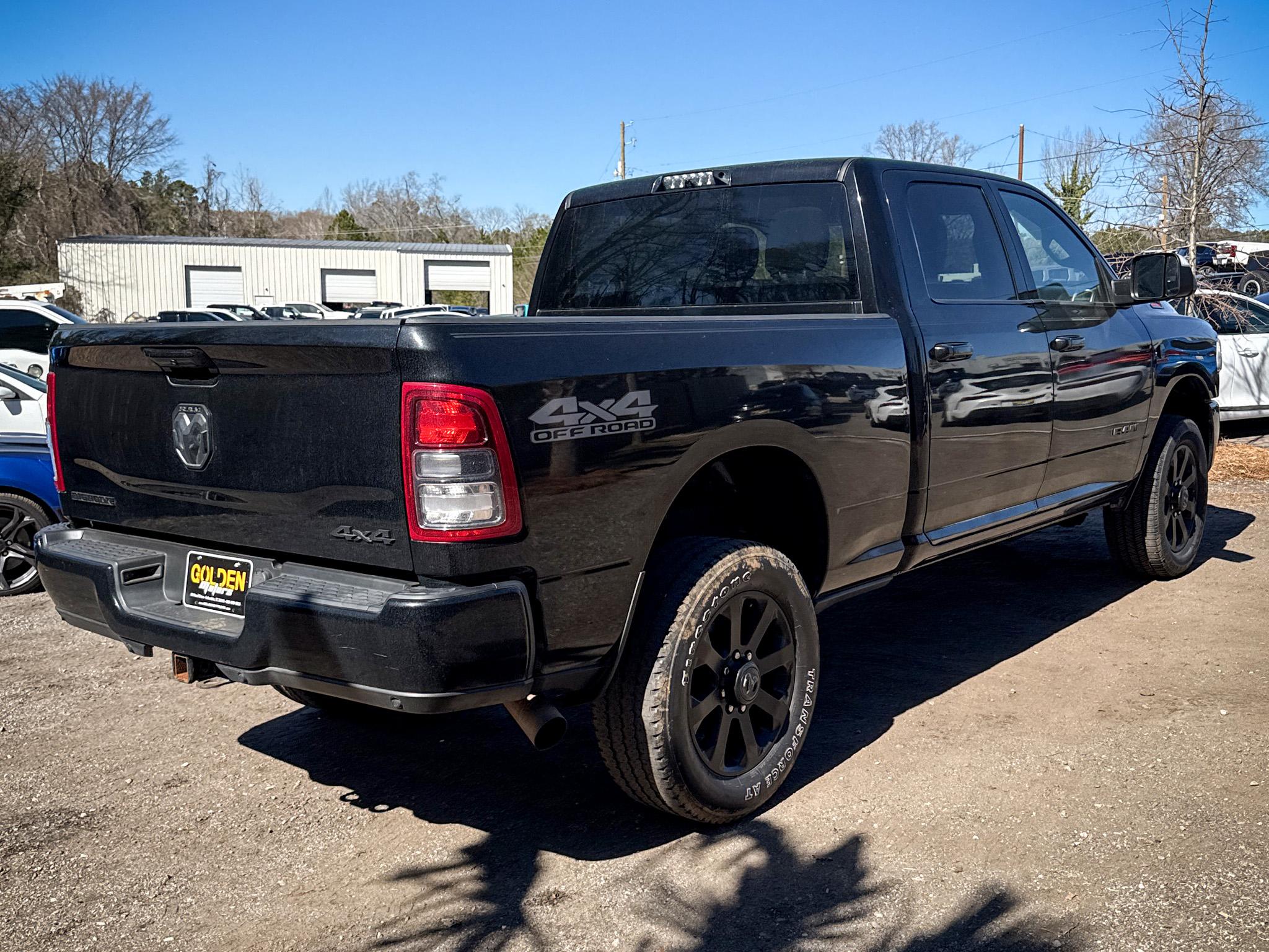 RAM 2500 Big Horn 4x4 Crew Cab 6'4" Box 2020