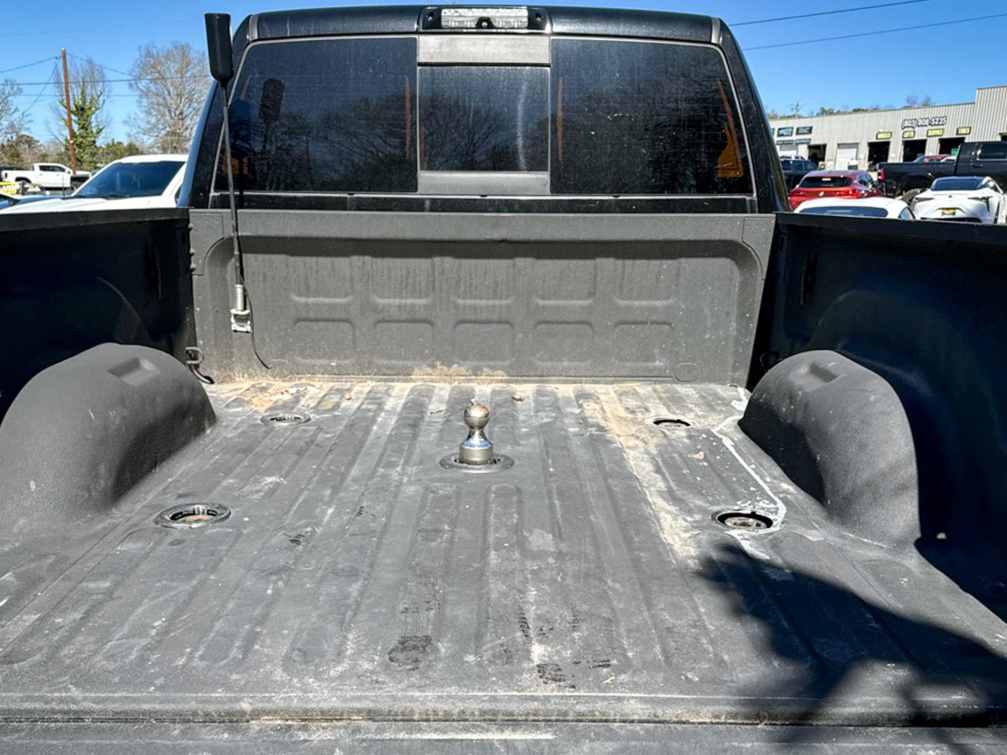 RAM 2500 Longhorn 4x4 Mega Cab 6'4" Box 2020