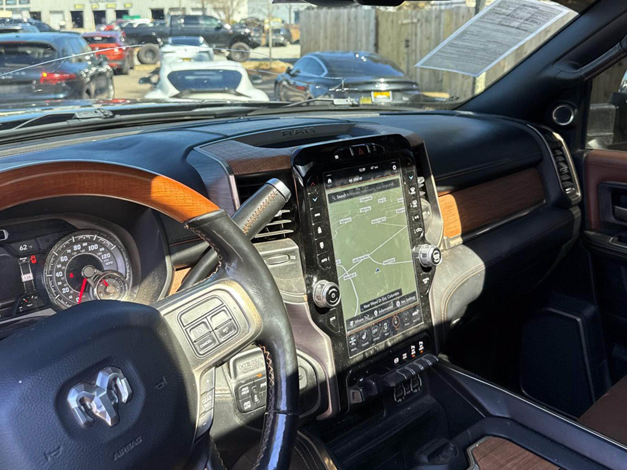 RAM 2500 Longhorn 4x4 Mega Cab 6'4" Box 2020