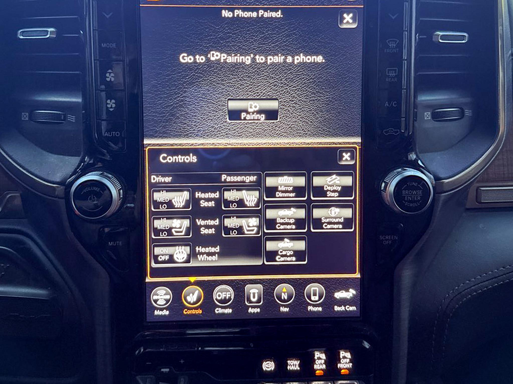 RAM 2500 Longhorn 4x4 Mega Cab 6'4" Box 2020