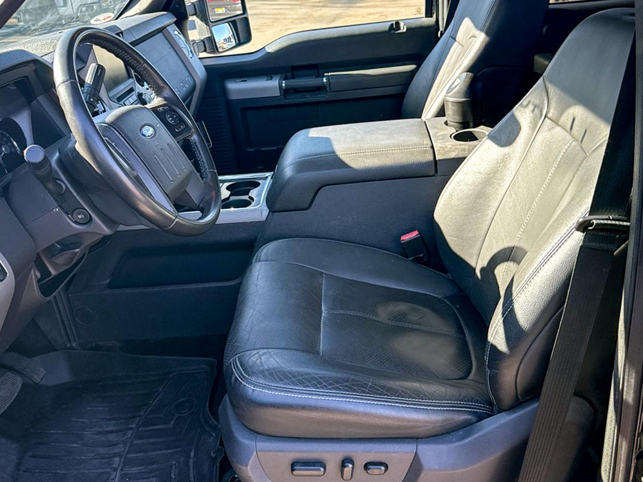 Ford Super Duty F-350 DRW  2016