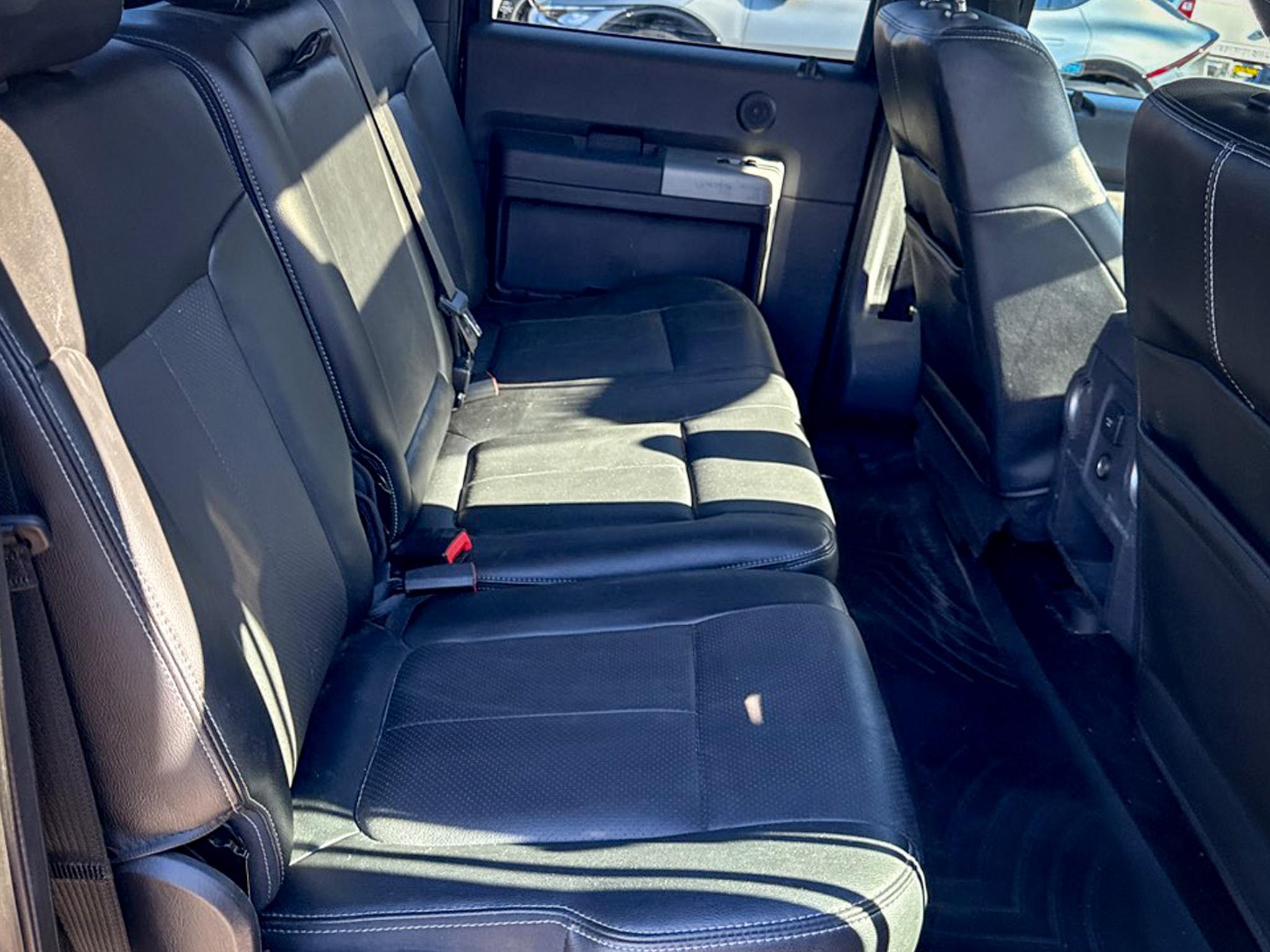 Ford Super Duty F-350 DRW  2016