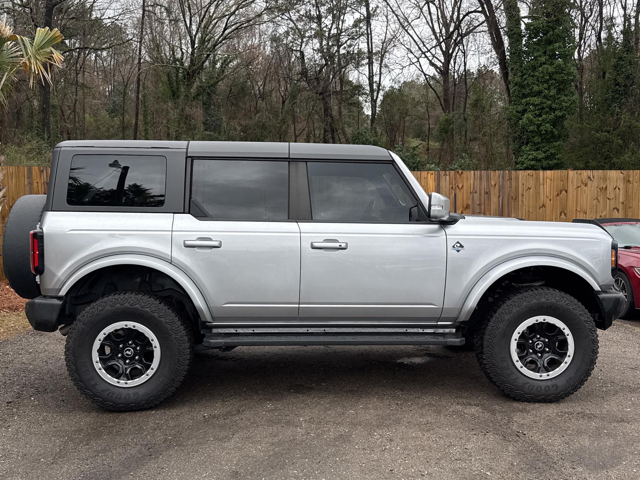 Ford Bronco Outer Banks 4 Door Advanced 4x4 2023