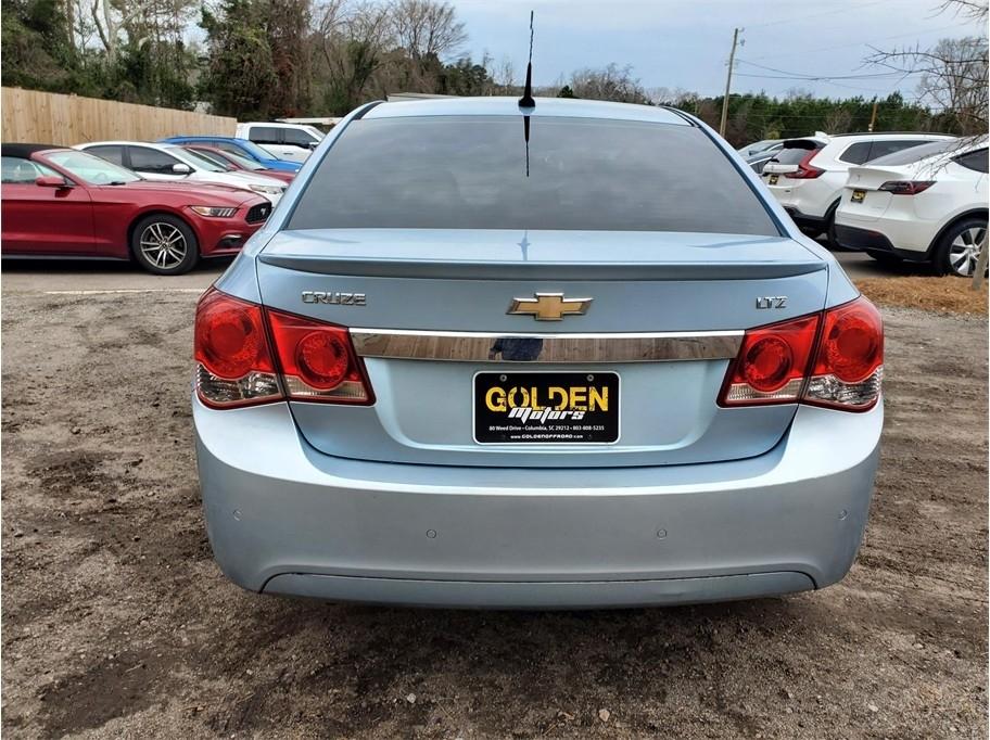Chevrolet Cruze 4dr Sdn LTZ 2011