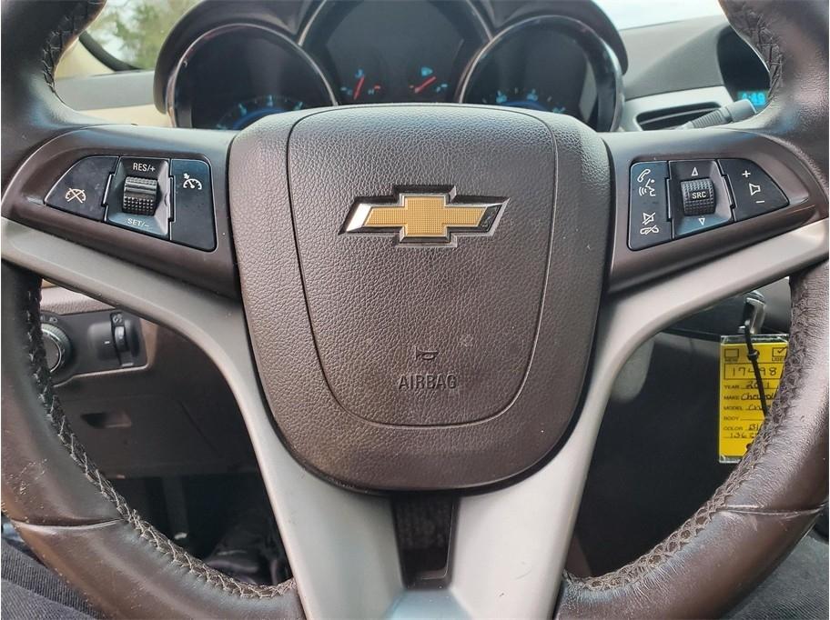 Chevrolet Cruze 4dr Sdn LTZ 2011