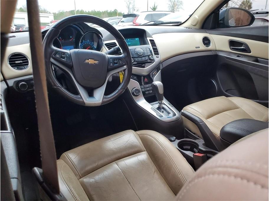 Chevrolet Cruze 4dr Sdn LTZ 2011
