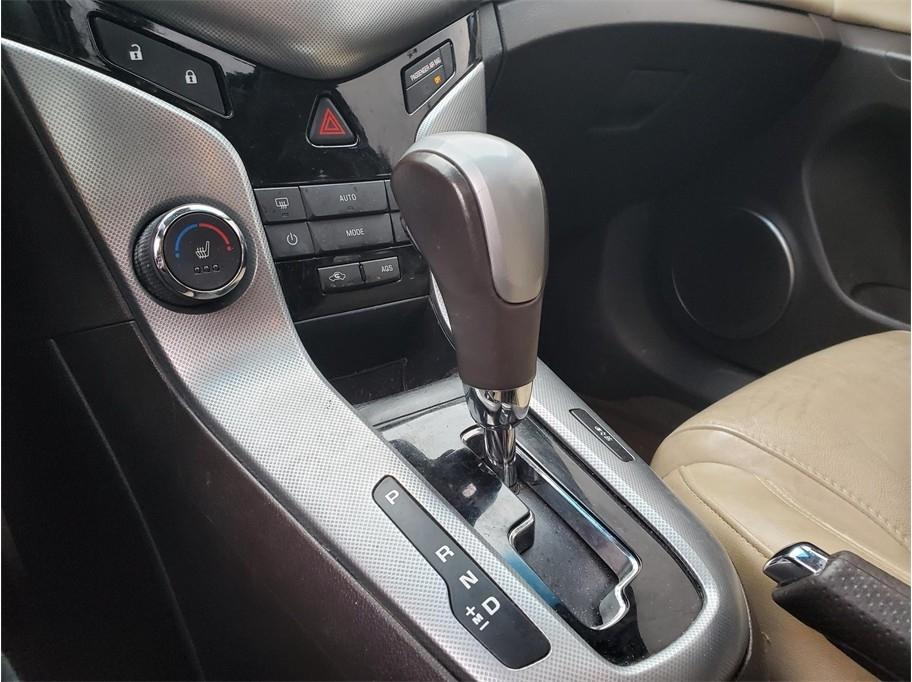 Chevrolet Cruze 4dr Sdn LTZ 2011